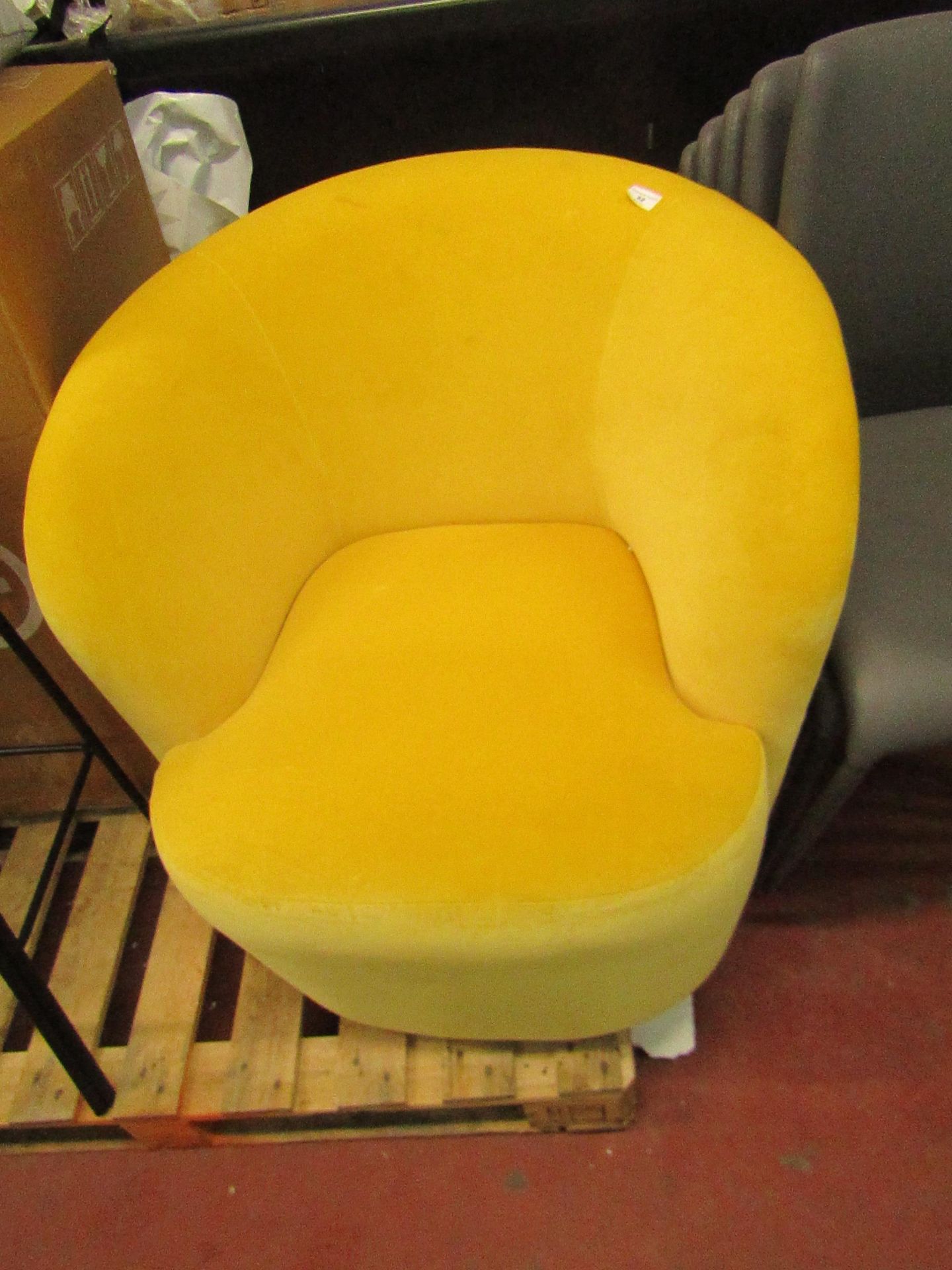 | 1X | SWOON RITZ PRIMROSE VELVET TUB CHAIR | IN GOOD CONDITION BUT APPEARS A BUT FADED ON THE