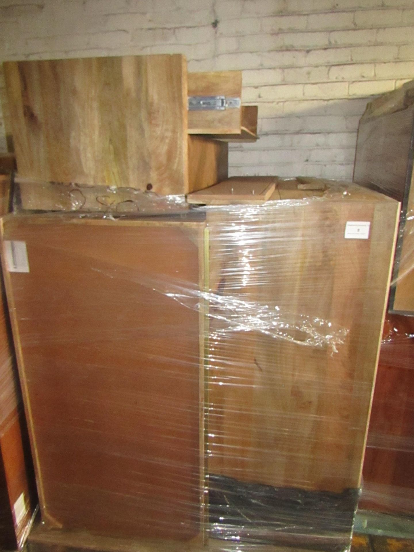 | 1X | PALLET OF SWOON B.E.R FURNITURE, UNMANIFESTED, WE HAVE NO IDEA WHAT IS ON THIS PALLET OR