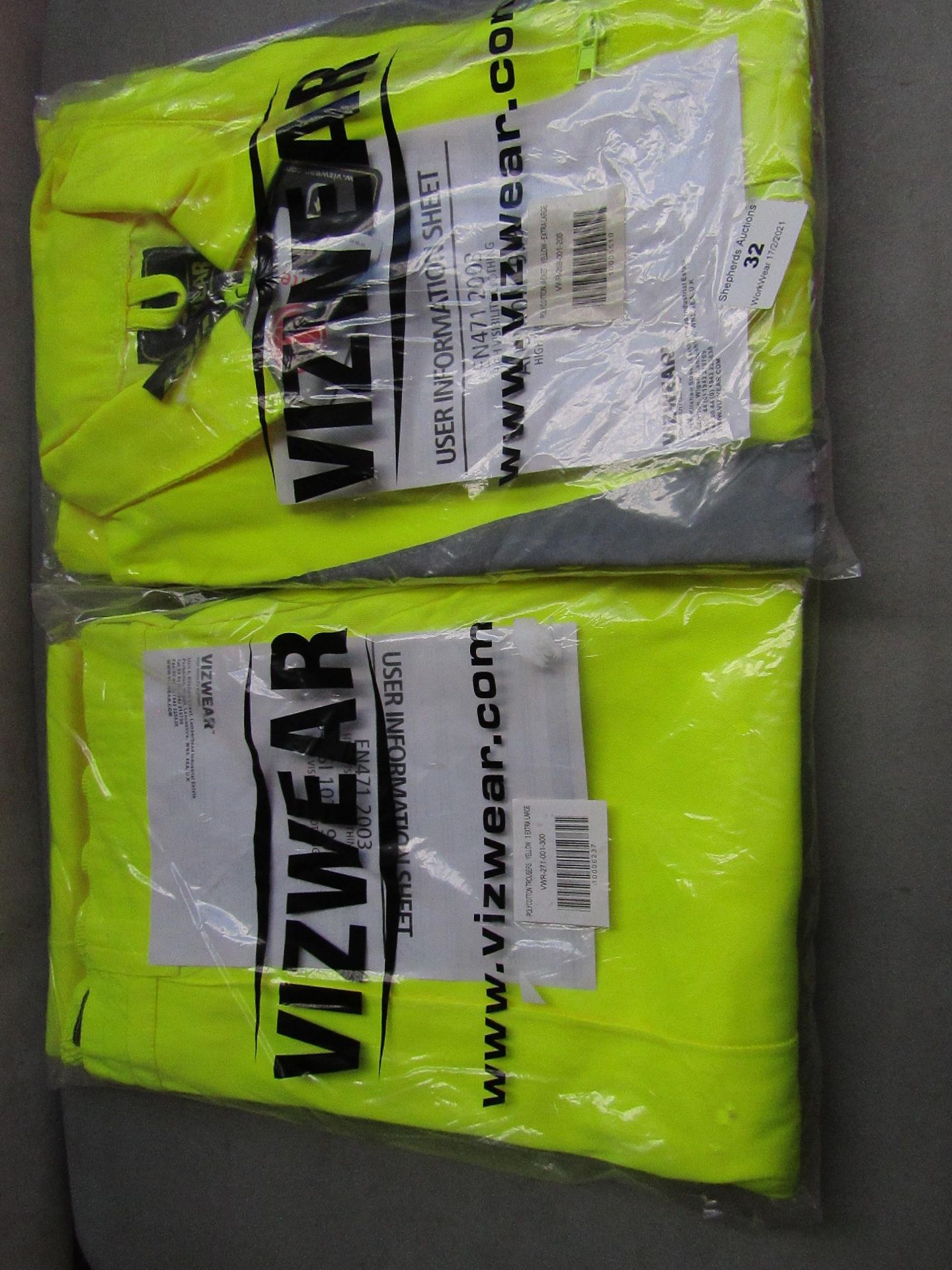 VIZWEAR SET - 1x Vizwear - Polycotton Jacket Hi-Vis Yellow - Size XL - Unused & Packaged. 1x Vizwear