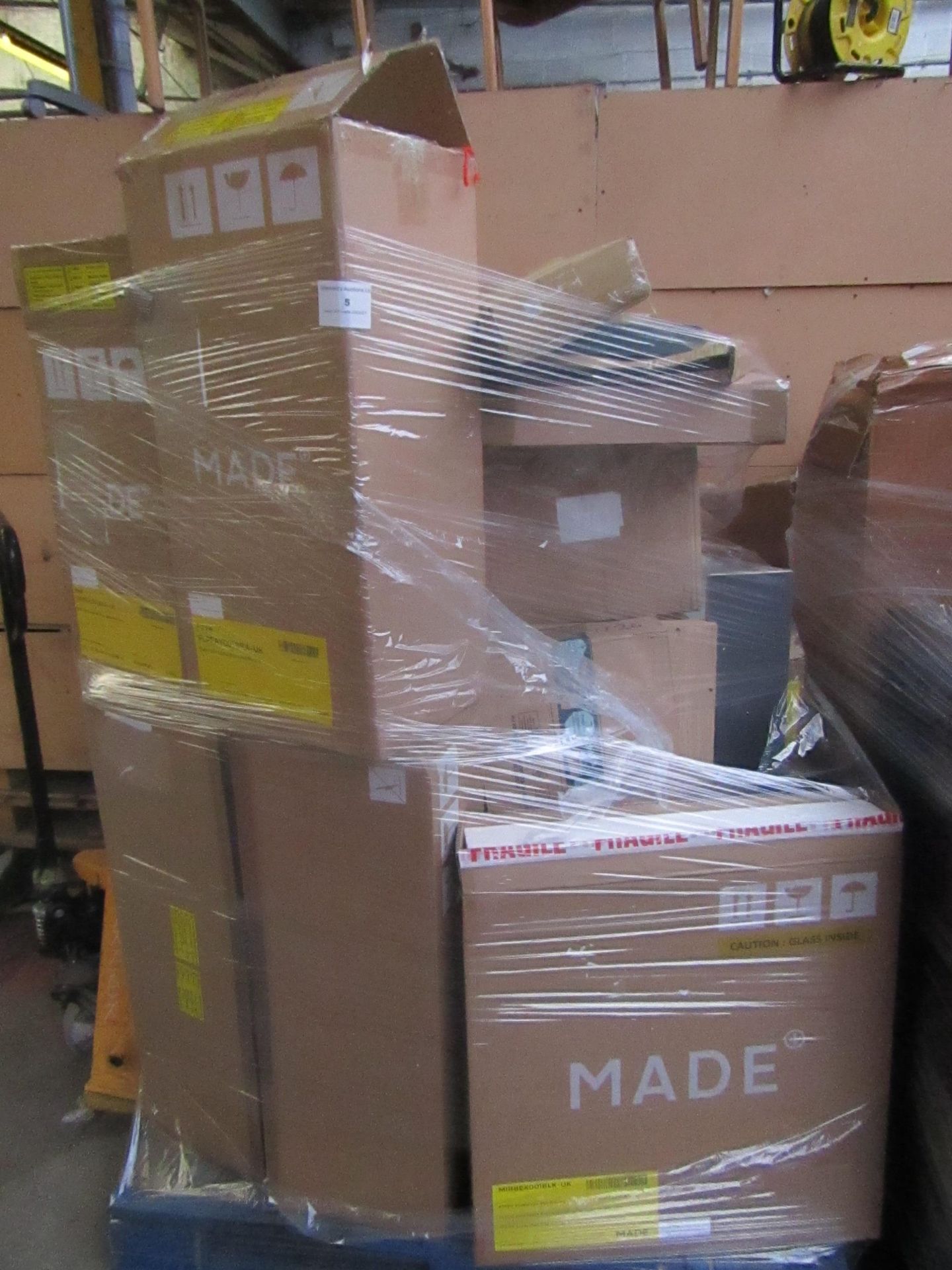 | 1X | PALLET OF MADE.COM RAW CUSTOMER RETURNS, CONDITION CAN RANGE BETWEEN NEW, UNWANTED, BROKEN OR