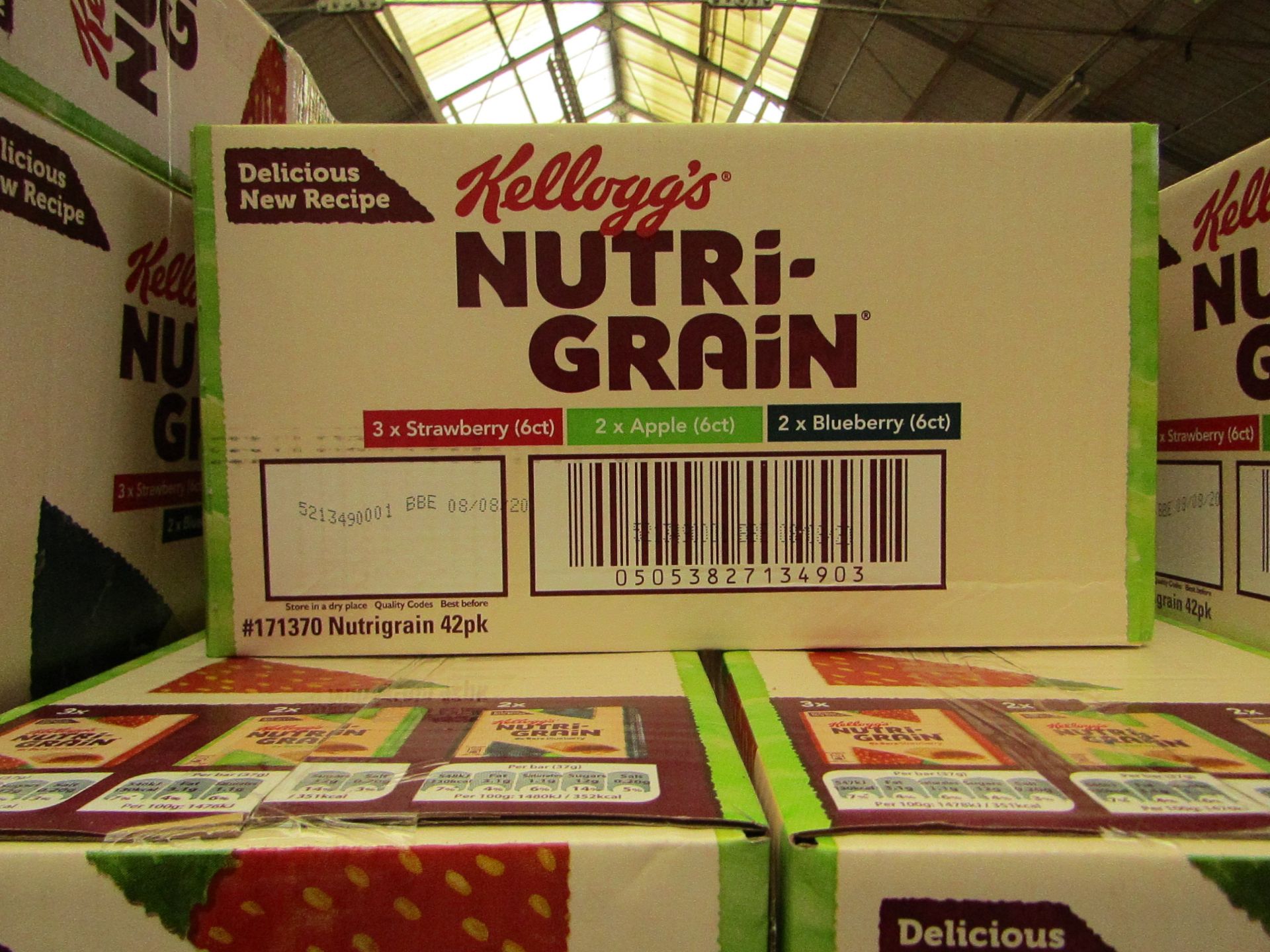 4x Box of 42 Various Flavours Kelloggs Nutri Grain Bars. BB Dates range from 07/8/20 - 26/11/20 -