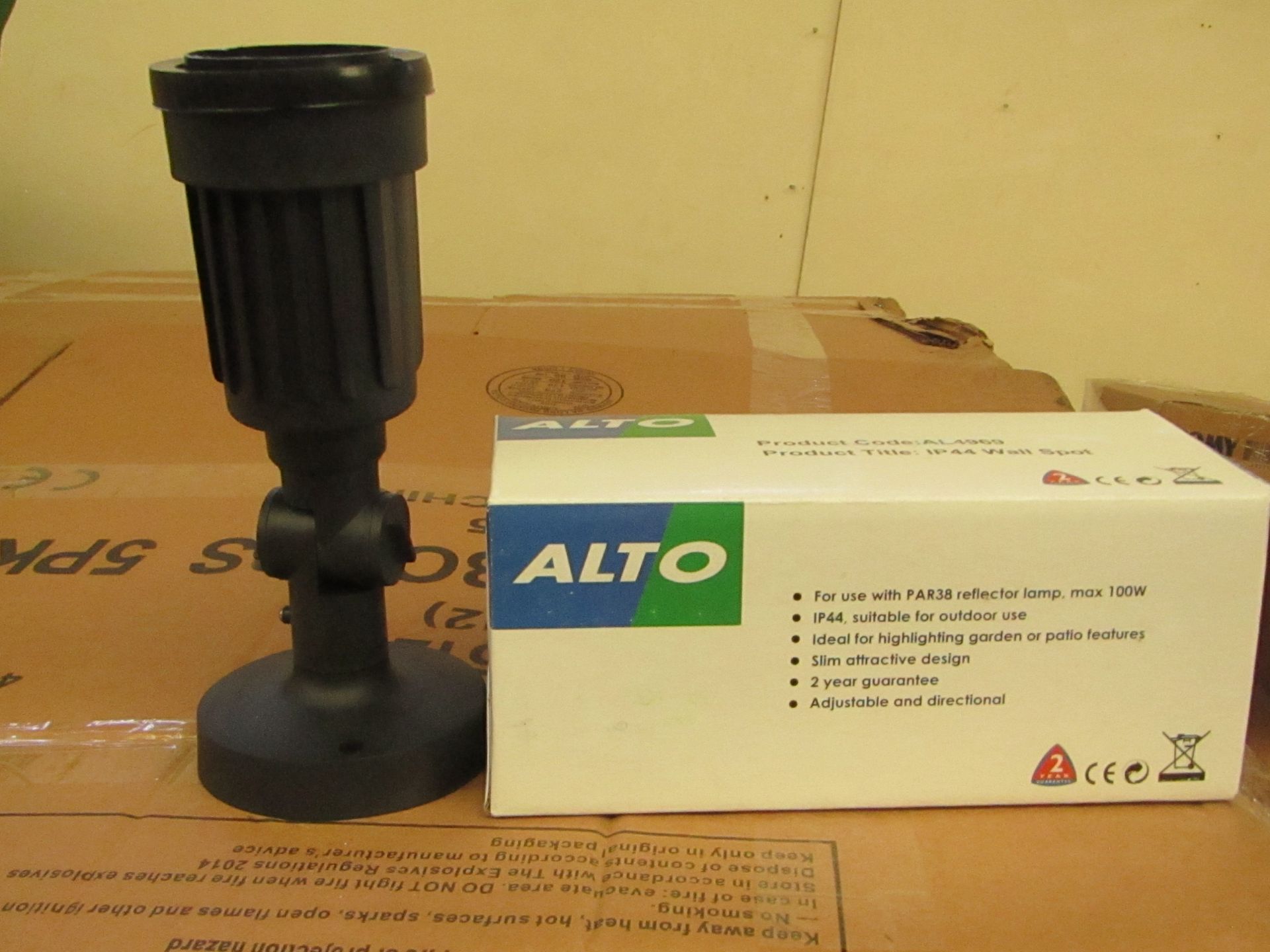 4x Alto - IP44 wall port - Unchecked & Boxed