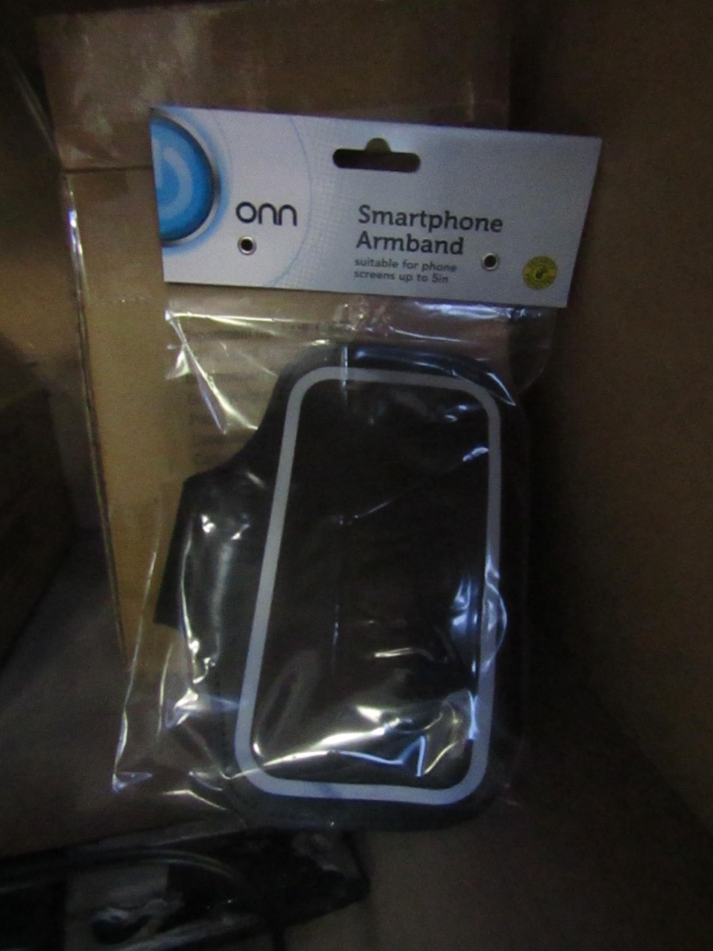 4x Onn Armband arm armband for mobile phones up to 5inch, new and boxed.