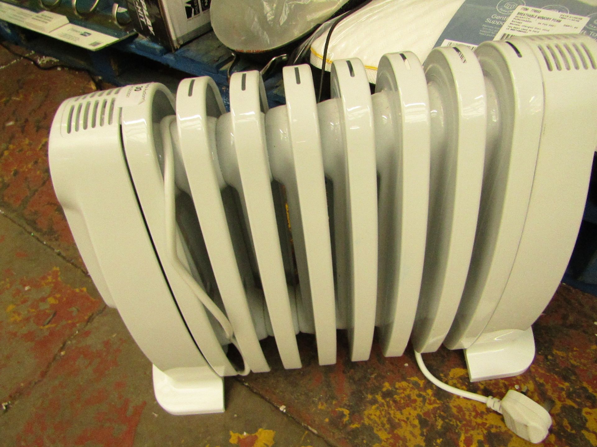 Delonghi - Electric Oil Filled Radiator Small - Untested, Unpackaged.