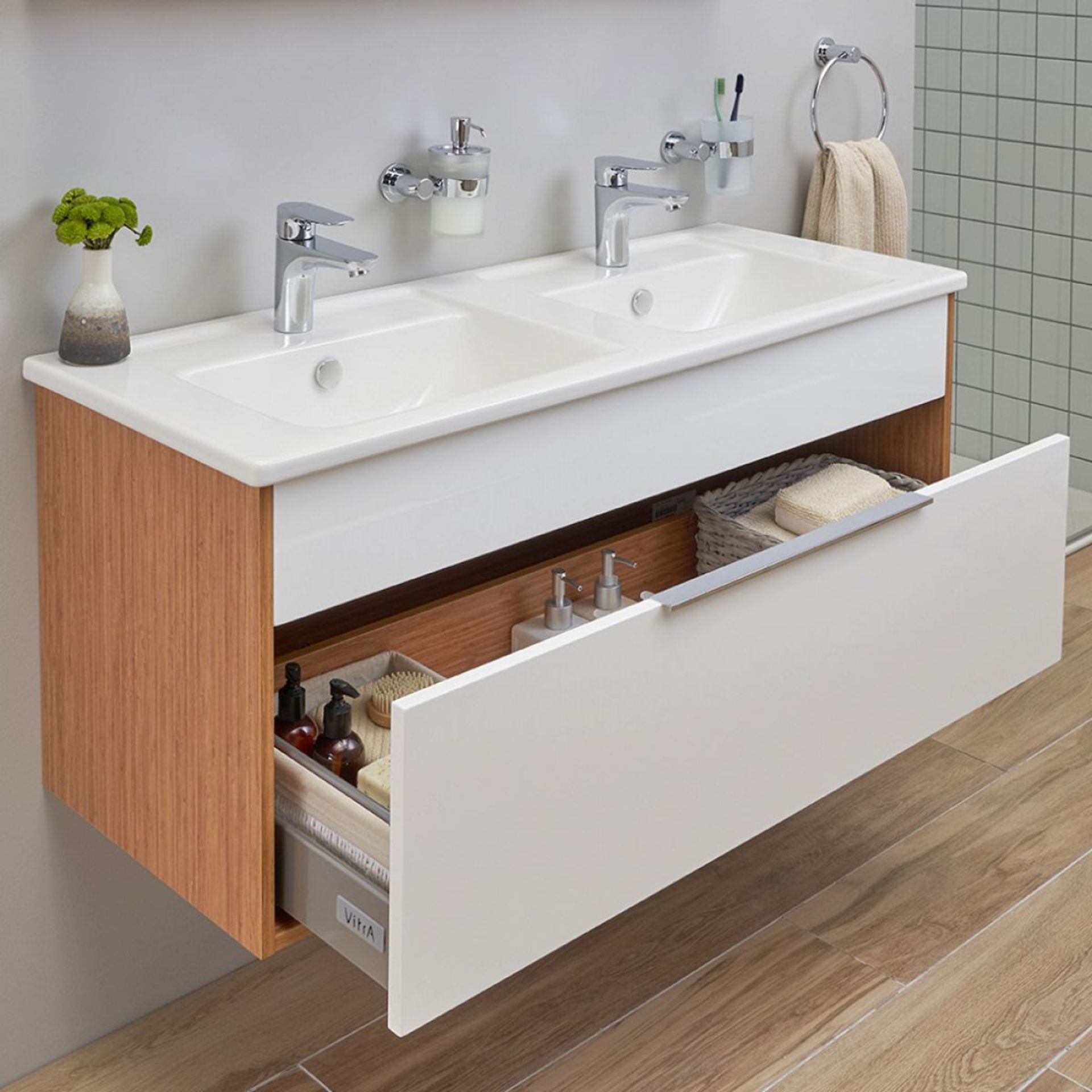 Vitra Integra vanity basin 120cm, new and boxed. RRP £624.99 | Picture is for display purposes