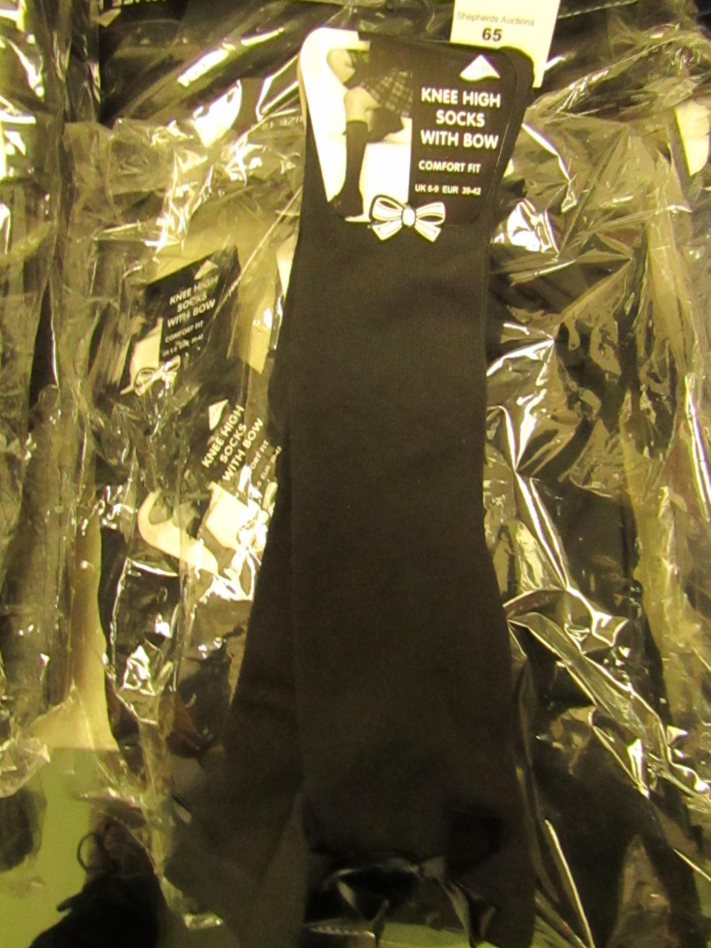 12 X Pairs of Girls Black Bow Knee High Socks with Lycra Size 6-9 New & Packaged