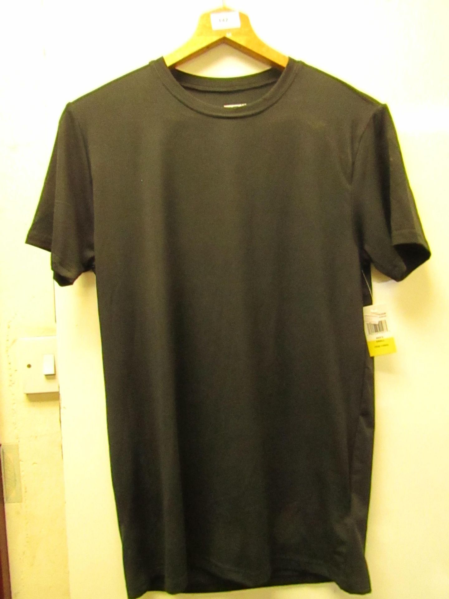 1 x 32 Degrees T/Shirt Black Size S new with tag