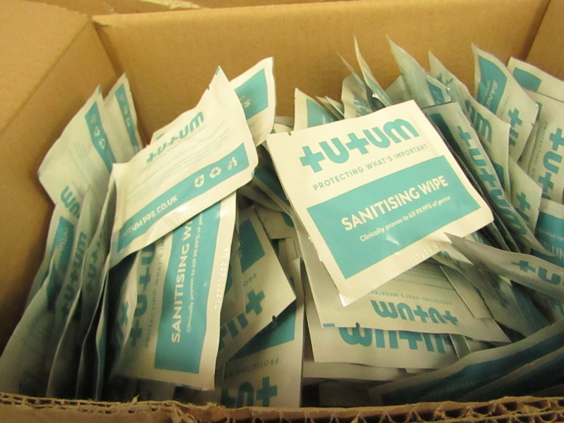 500 x Sachets Tutumpee +U+UM Single Use - Sanitising Wipes - New & Boxed.