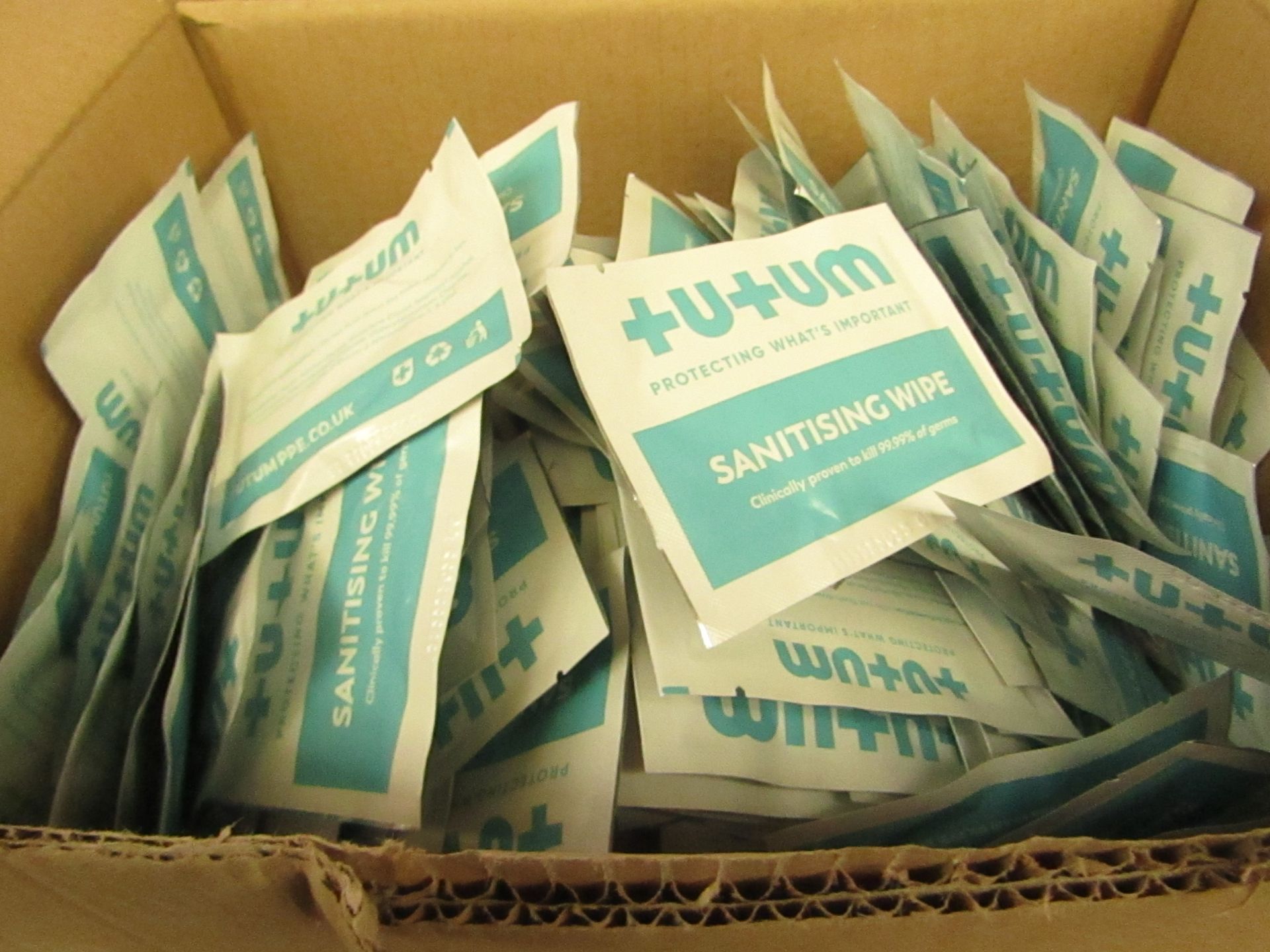 500 x Sachets Tutumpee +U+UM Single Use - Sanitising Wipes - New & Boxed.