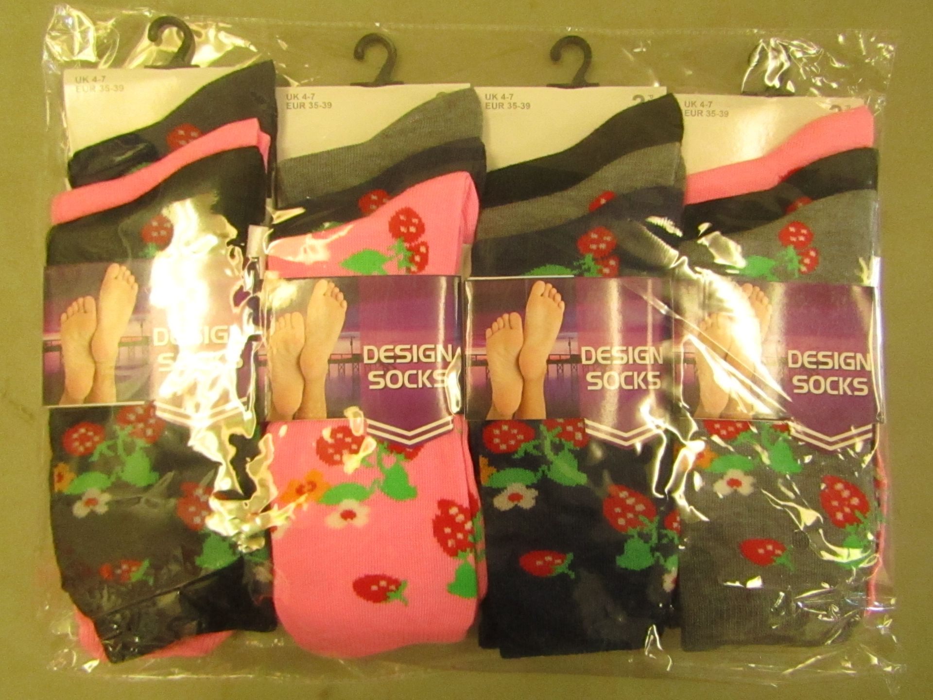 12 Pairs of Ladies Design Socks Size 4-7 New & Packaged