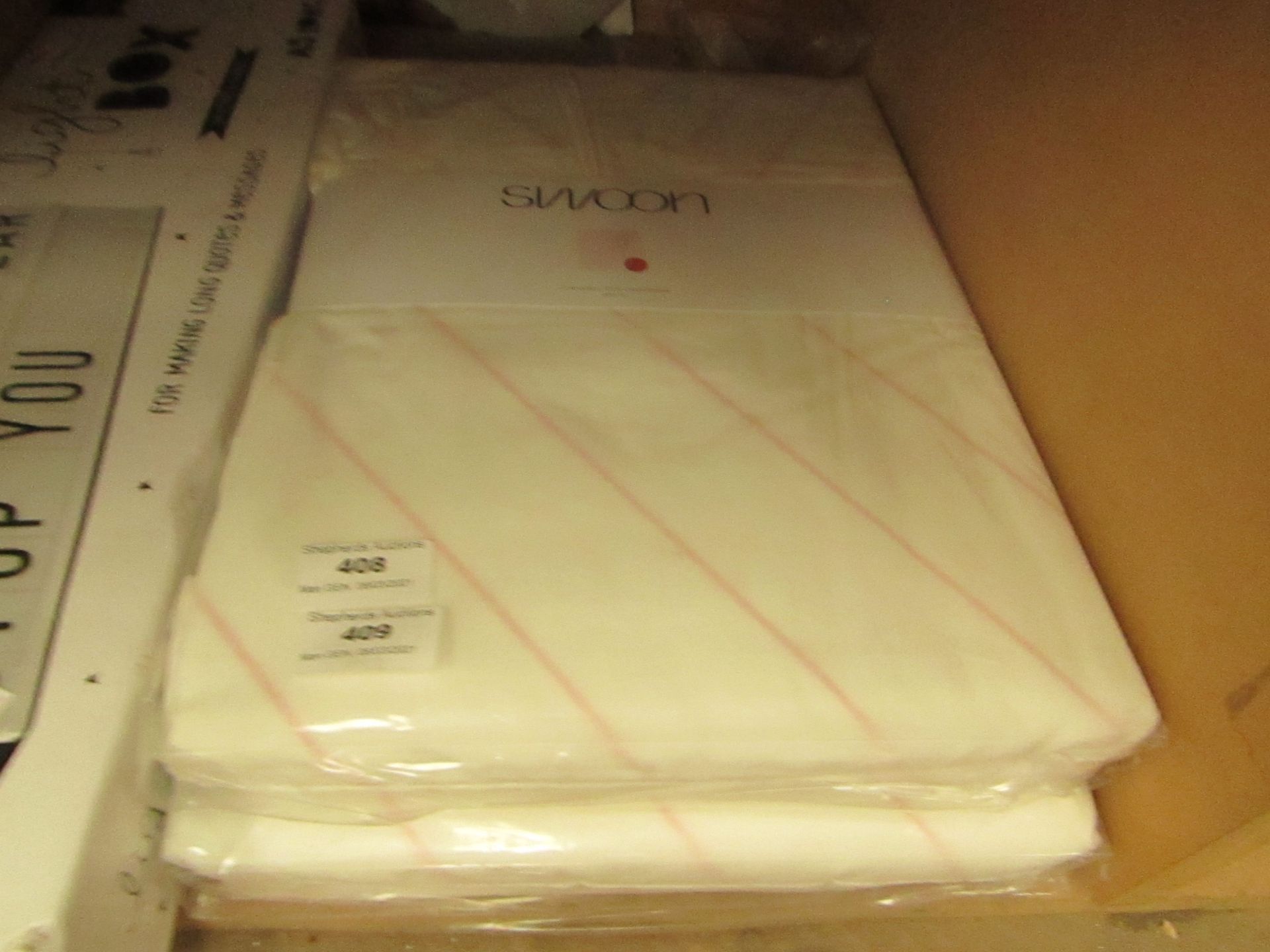 Swoon - Pink Boole Double Duvet Set - Unused & Packaged.