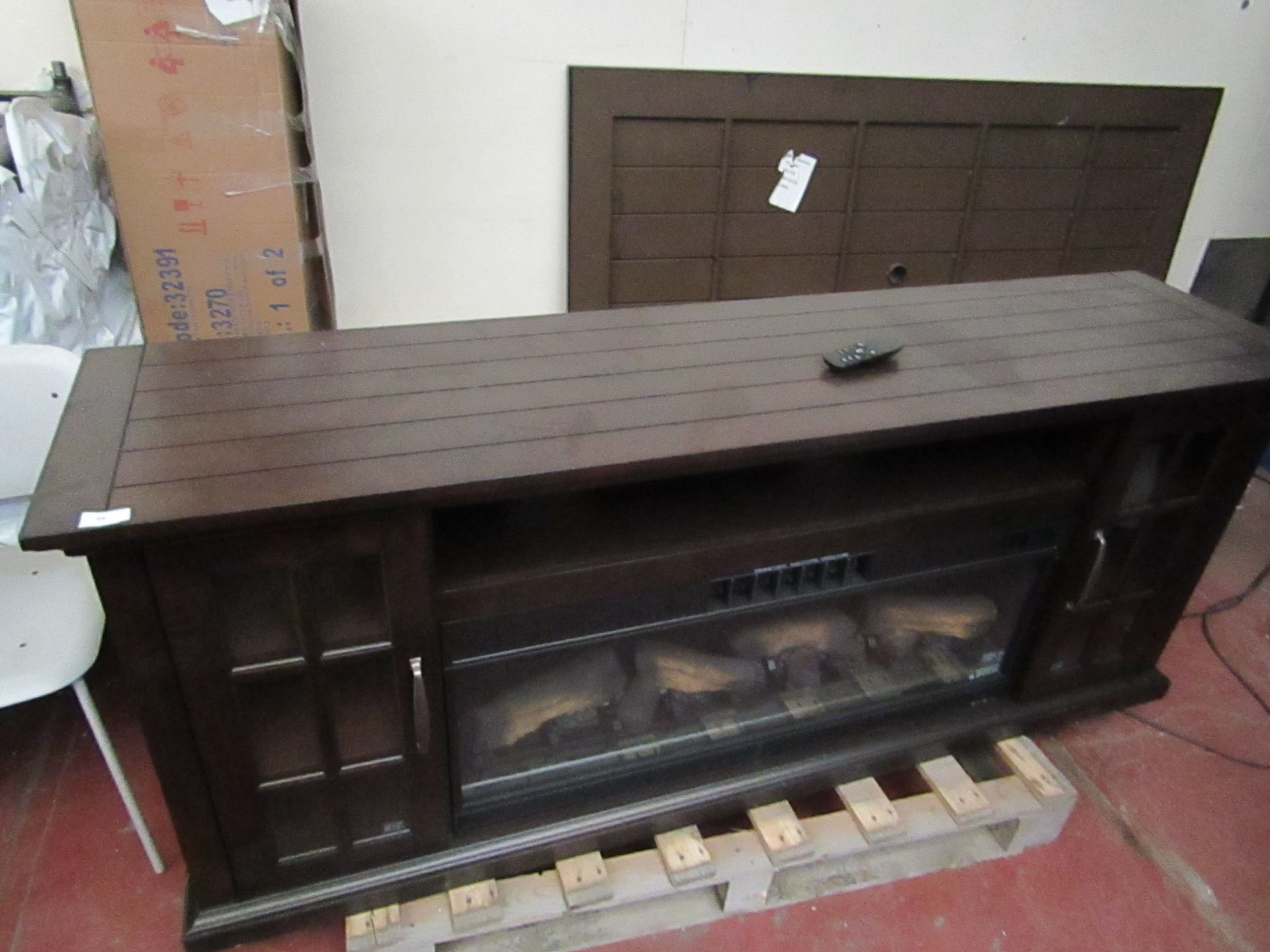 Costco Large electric fireplace unit with remote control, the fire effect, fan colour change nad