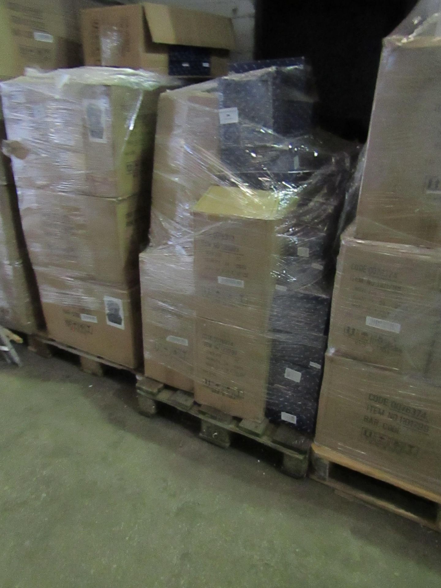 A Pallet of approx 150 Various themed water features, look unused