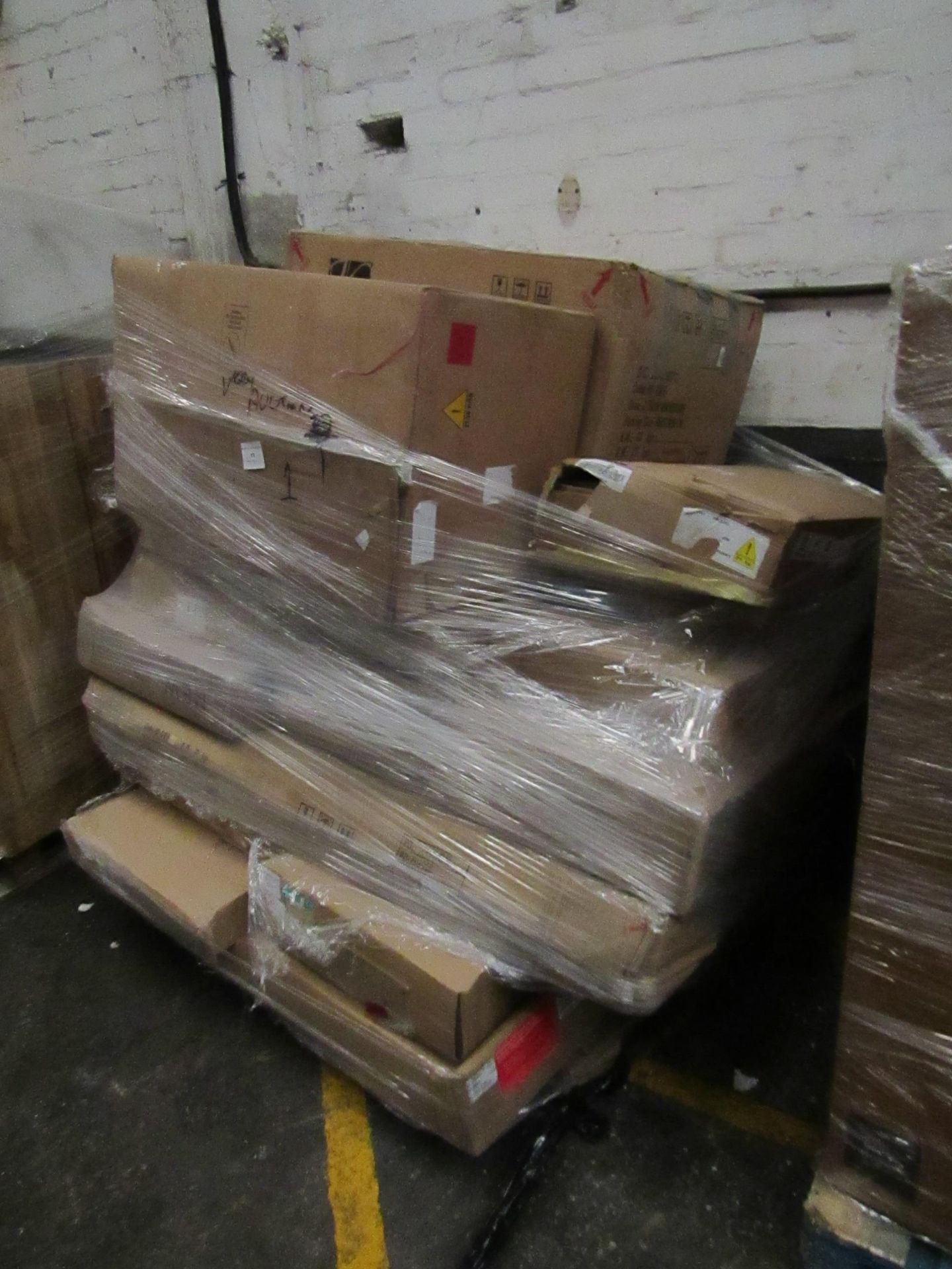 | 1X | PALLET OF RAW CUSTOMER FLAT PACK FURNITURE, STOCK UNMANIFESTED, WE HAVE NO IDEA WHAT IS ON