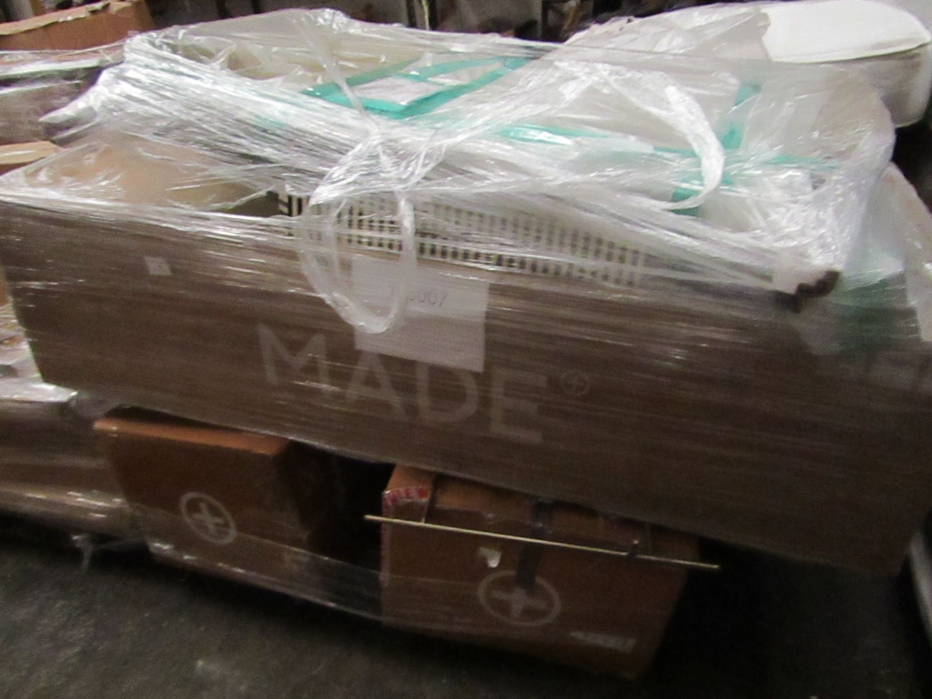 | 1X | PALLET OF FAULTY / MISSING PARTS / DAMAGED CUSTOMER RETURNS MADE.COM STOCK UNMANIFESTED |