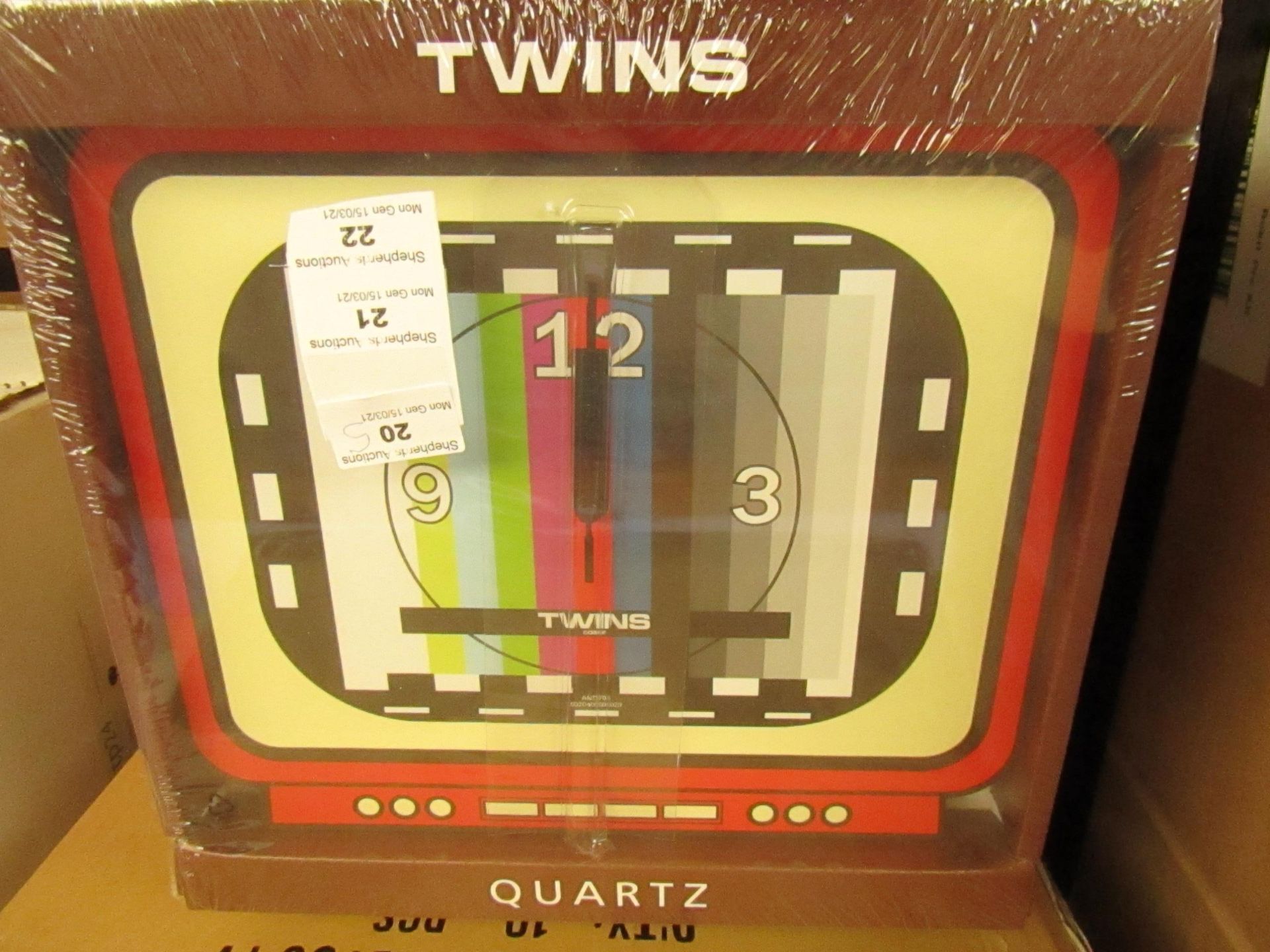5x Twinz Quartz Wall Clock - New & Packaged (see image for design)