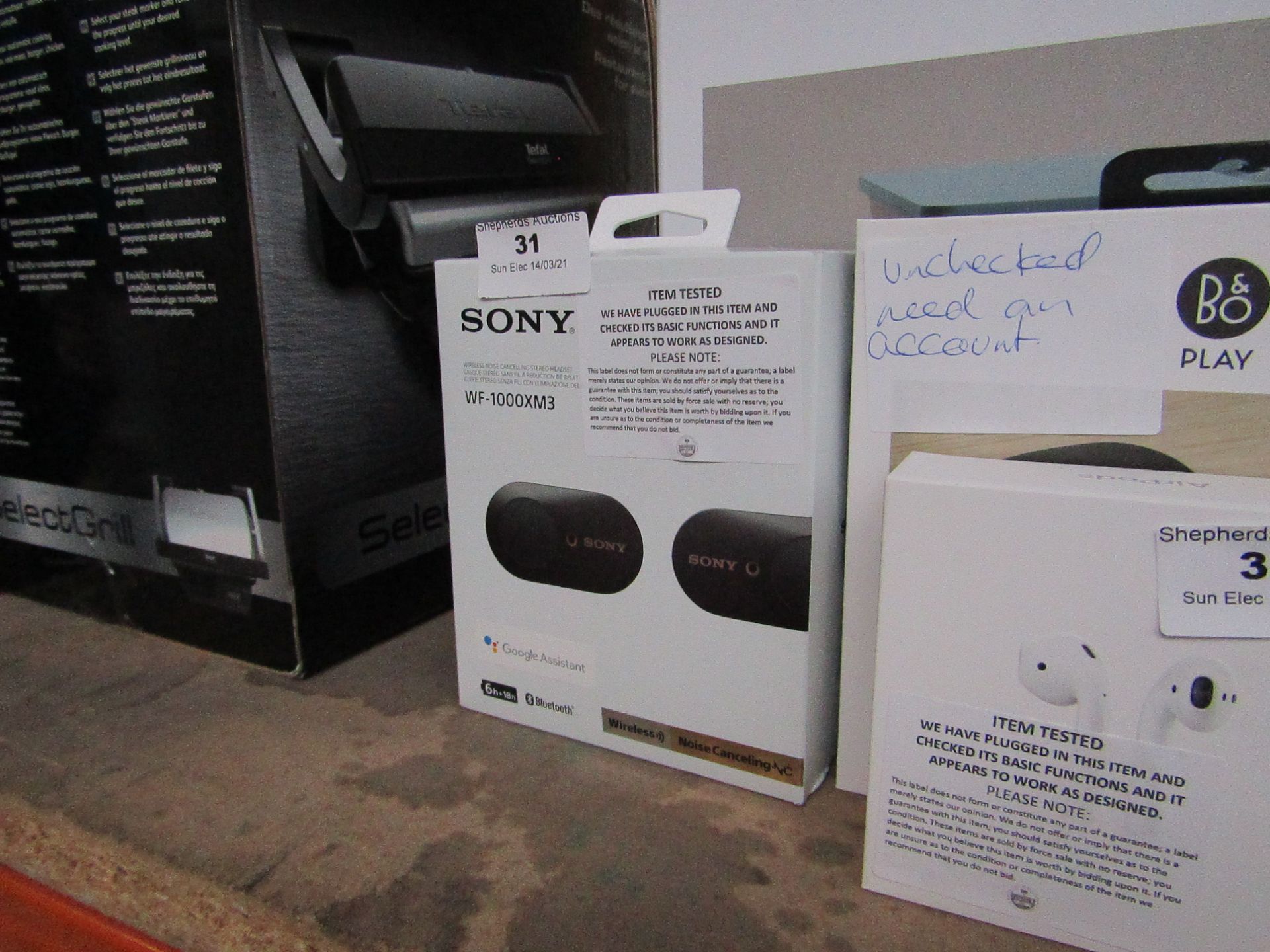 Sony WF-1000MX3 ear buds, tested working (charge untested) and boxed. RRP £179.99
