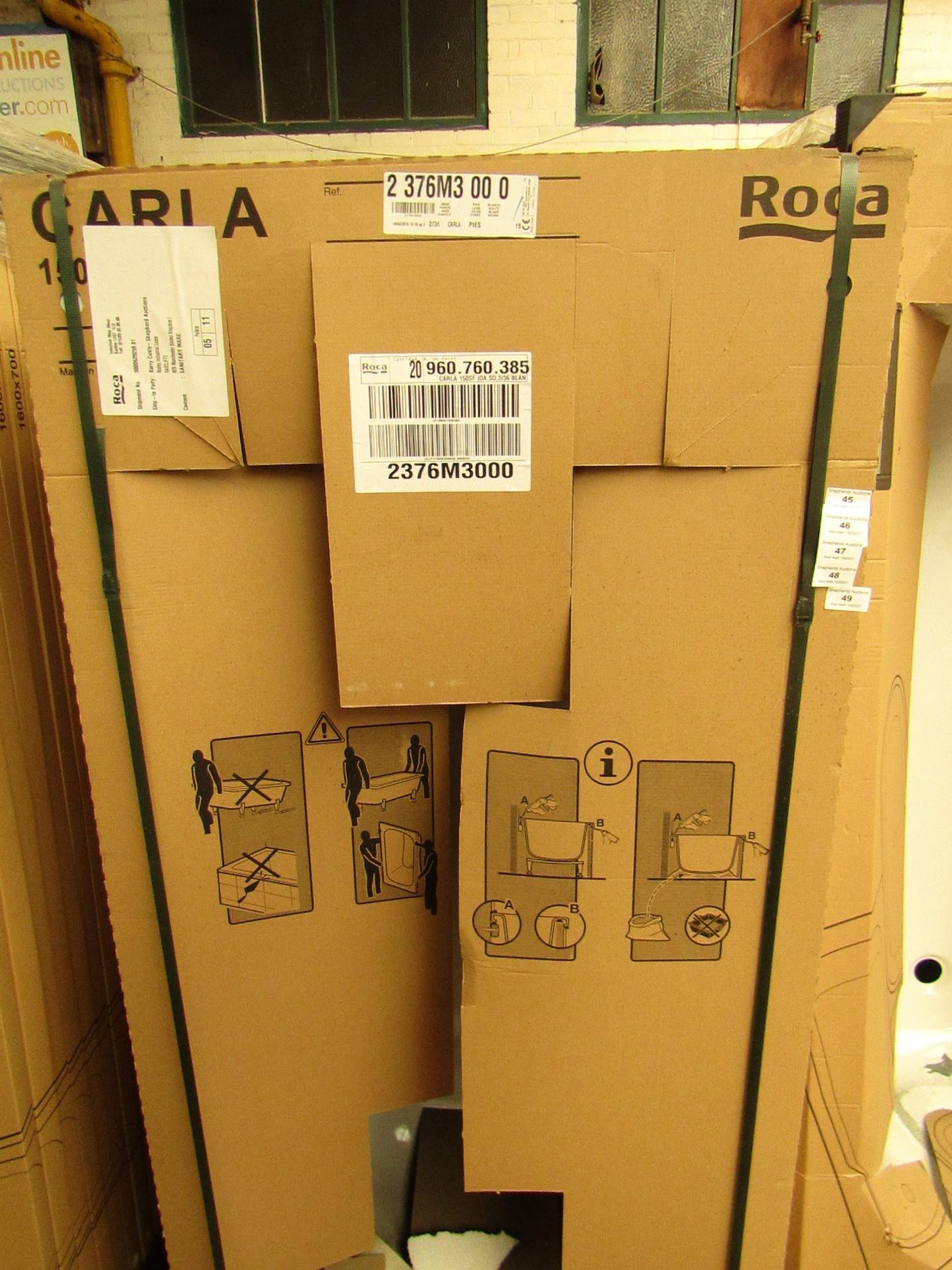 Roca Carla 1500 x 700 bath, new and packaged. Includes feet if necessary