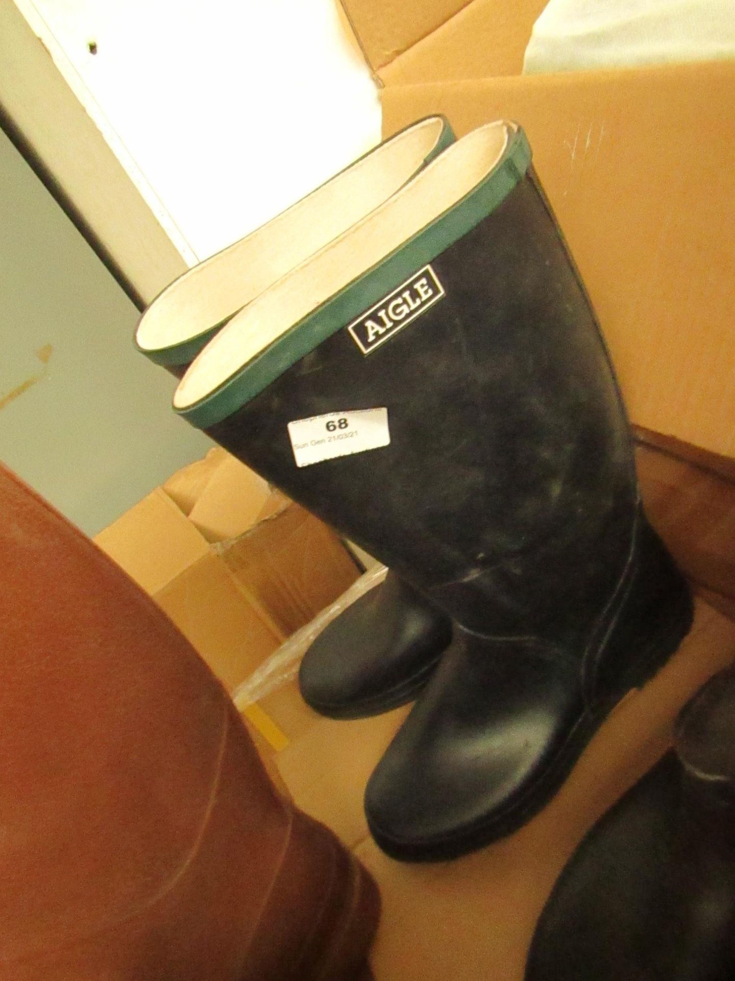 1 x Aigle Black Boots size 38 RRP £70