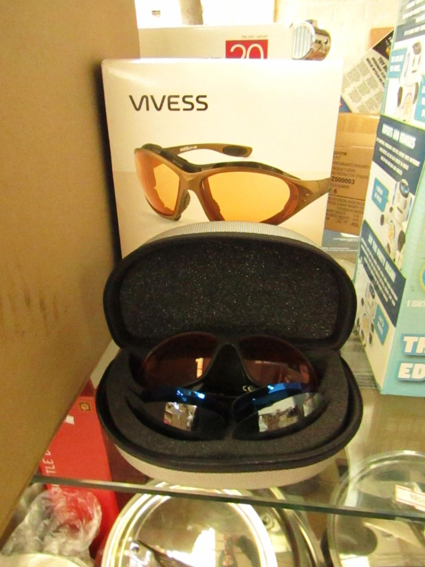 2 x Vivess - Sportbrille Sport Glasses with 2 pairs of Spare Coloured Lens in Carry Case - RRP £14.