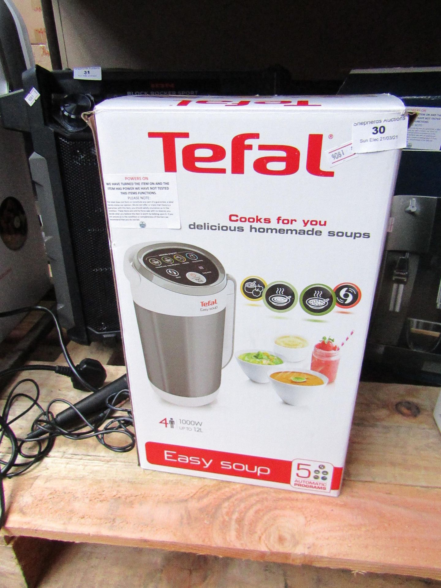 Tefal easy Soup Maker, boxed, powers on but we havent tested it any further.