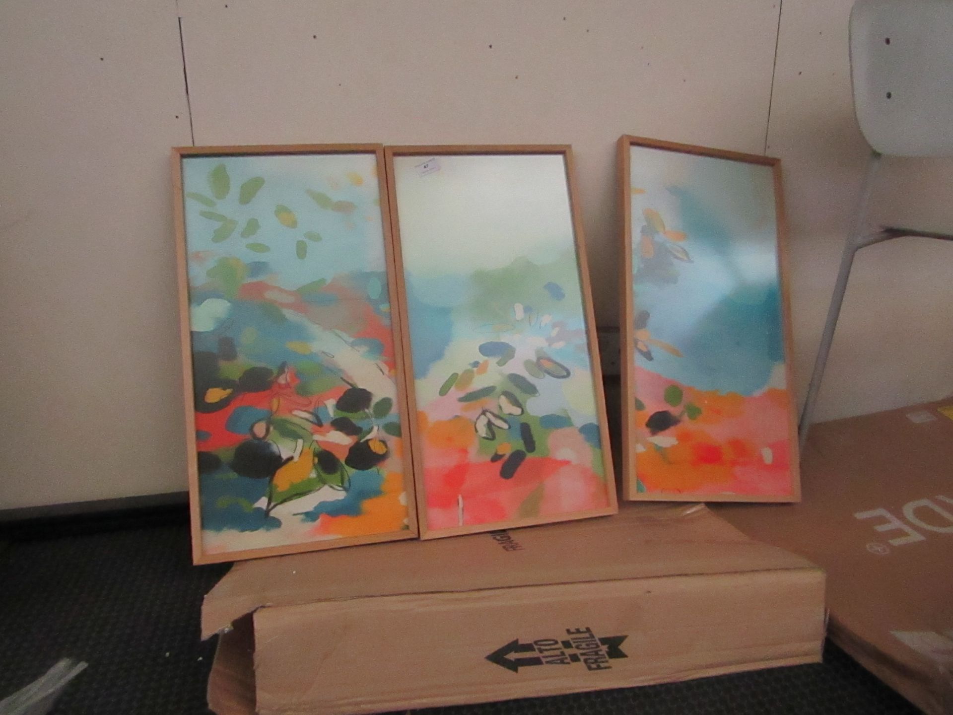 |3X | MADE.COM MULTI COLOURED WALL PAINTNG WITH LIGHT BROWN WOODEN FRAME | LOOKS UNUSED ( NO
