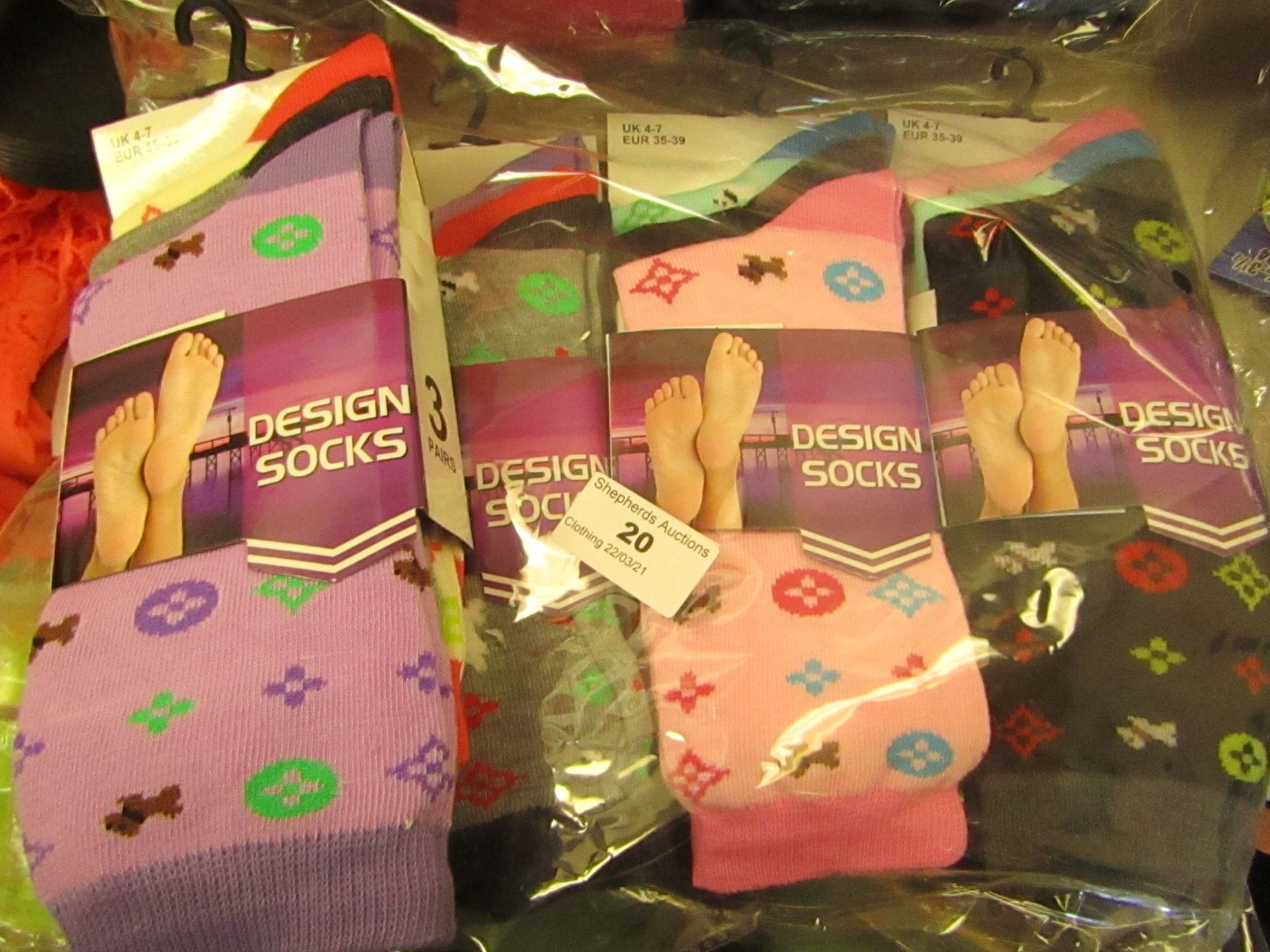 12 Pairs of Ladies Design Socks Size 4-7 New & Packaged