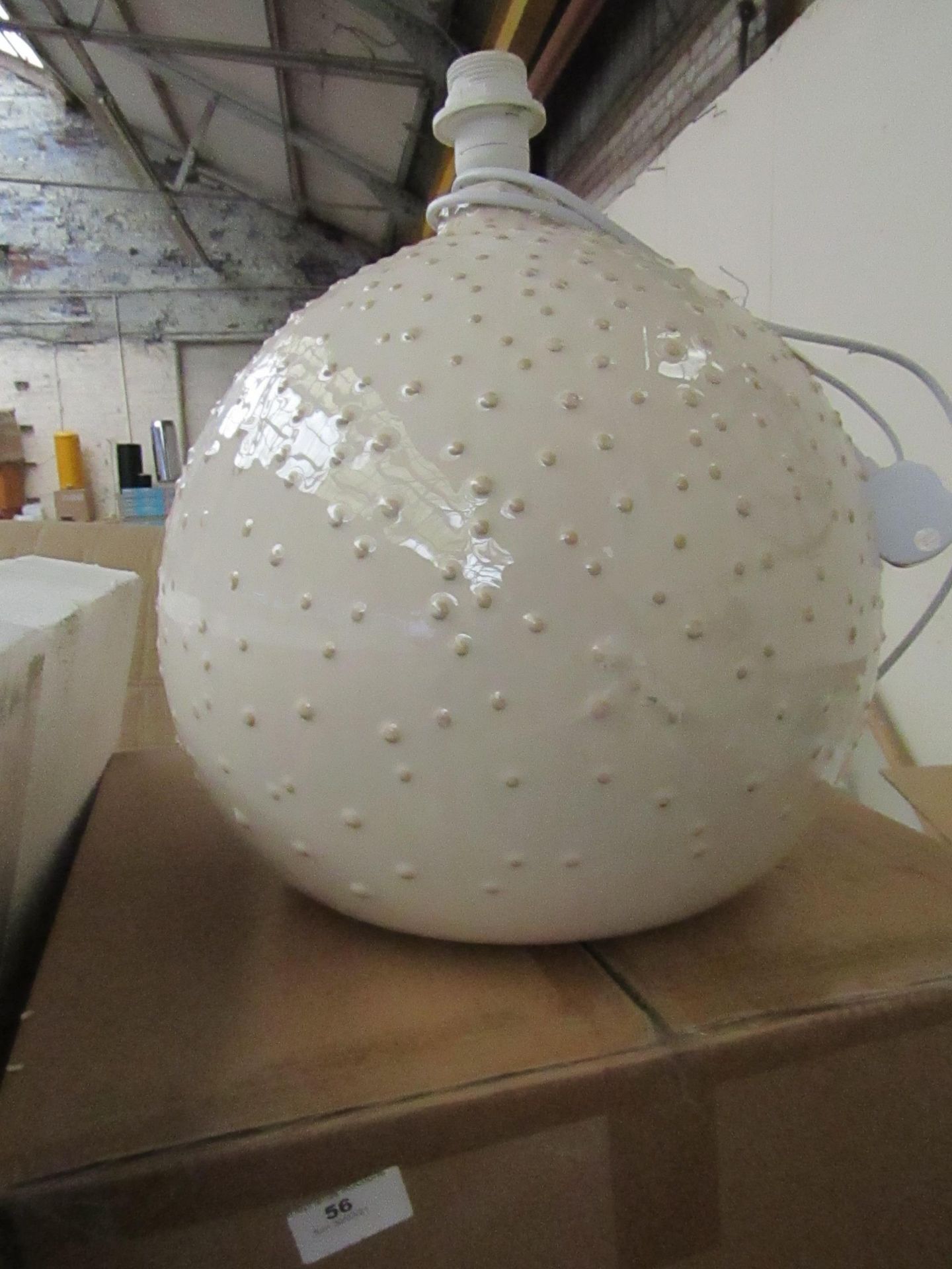 | 1X | COX & COX WHITE GLAZED DOTS TABLE LAMP - WHITE | LAMP SHADE MISSING & UNCHECKED & BOXED | RRP