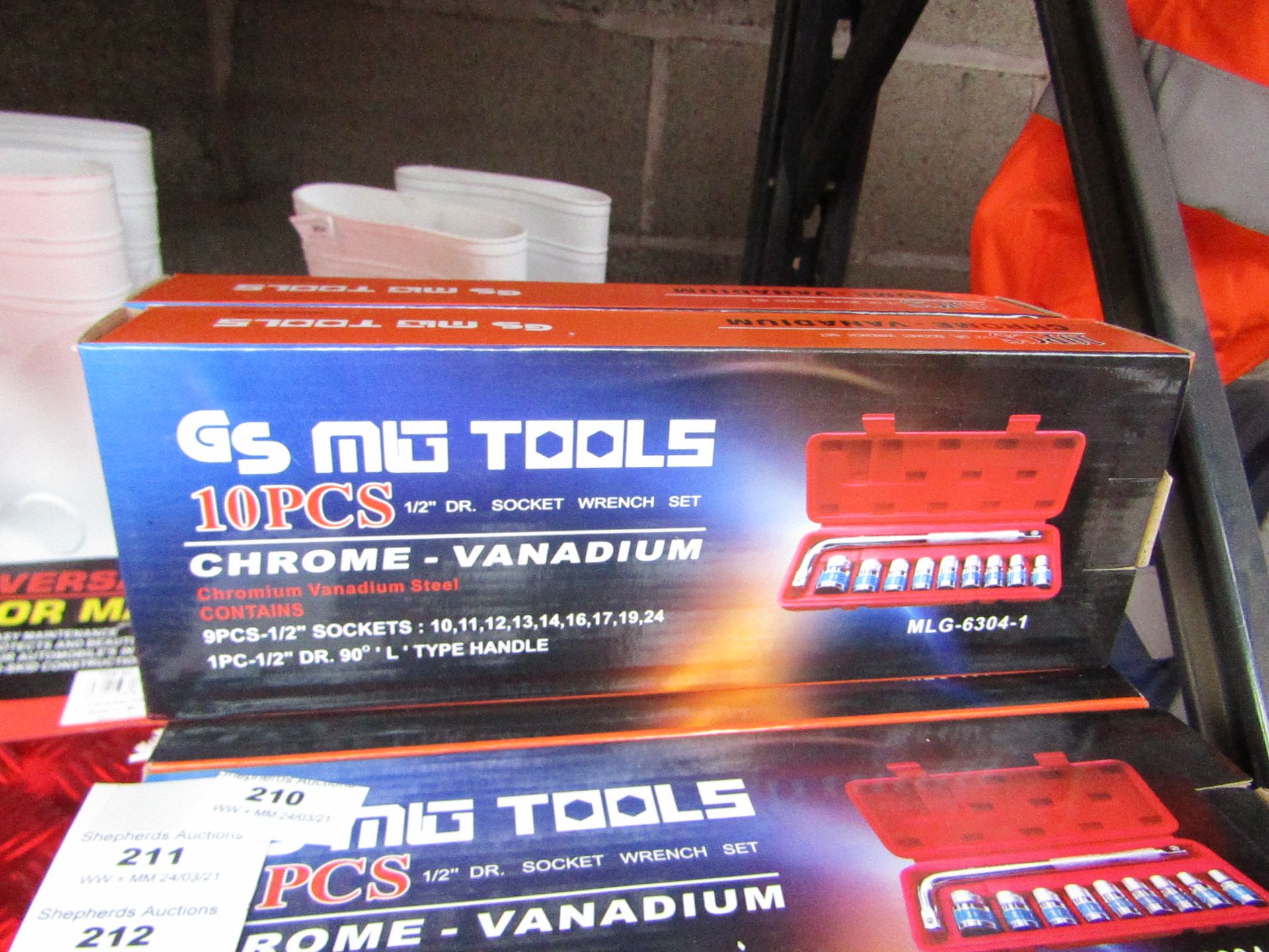 MIG Tools 10 pcs Chrome Vanadium socket set with handle, new in carry case