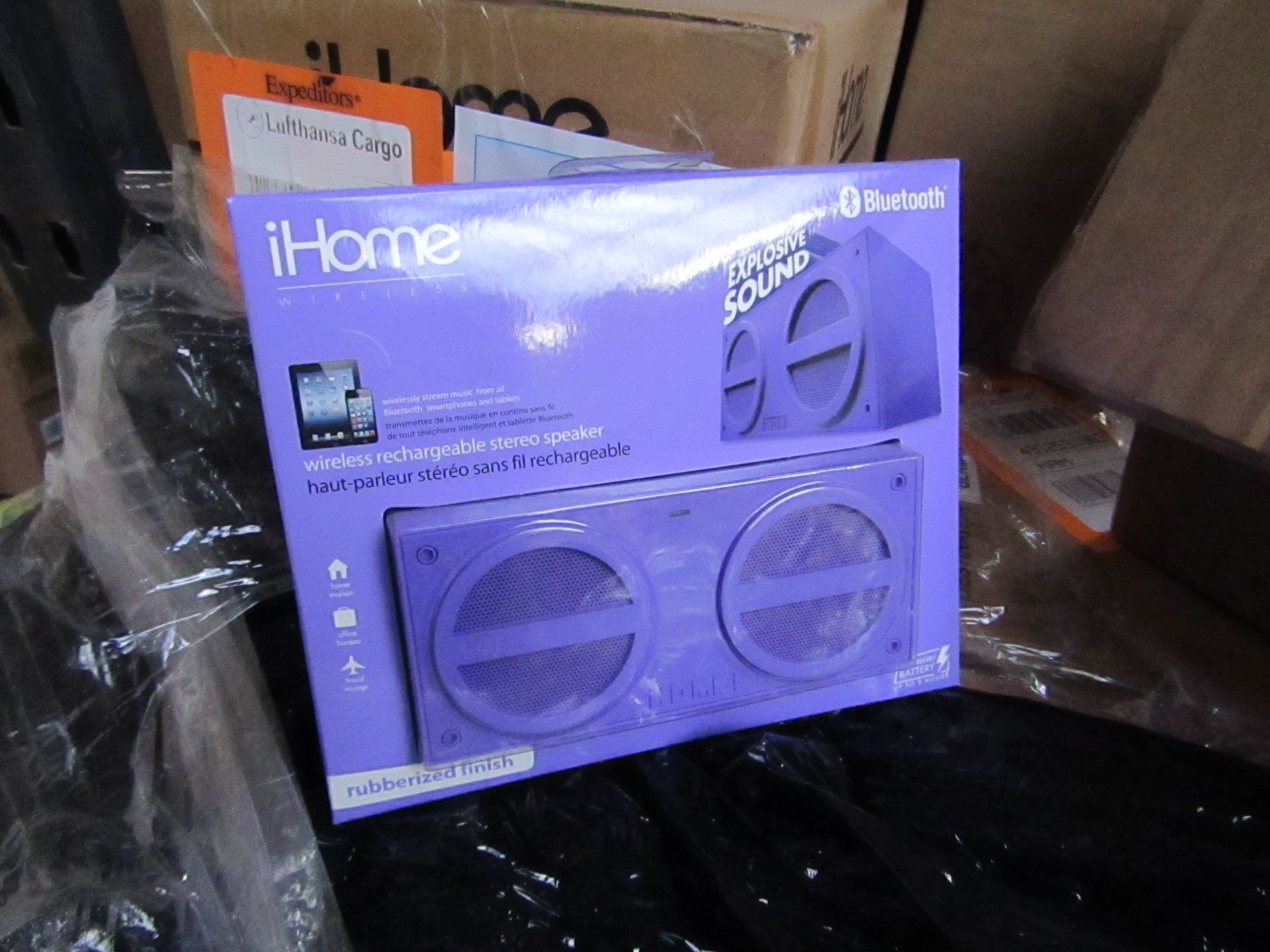 iHome Wireless rechargable Stereo speaker with rubberized finish, new and packaged