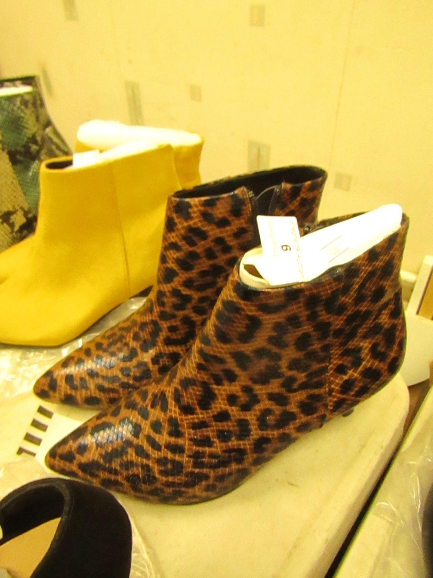 1 x JD Williams Ankle Leopard Boots size 4 new see image for style