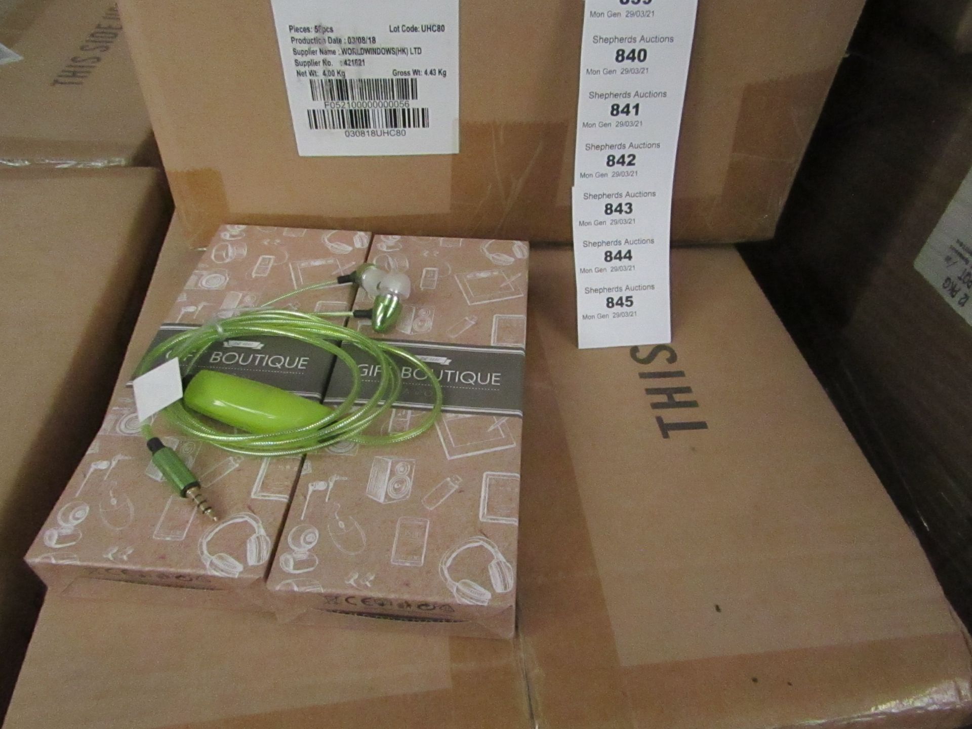 5x Avon Gift Boutique - Light up Earphones - New & Boxed. RRP £15.00 Each.
