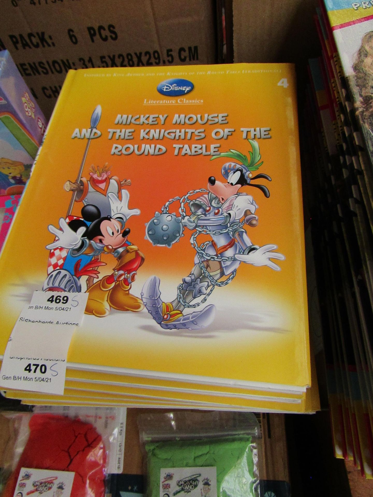 5x Disney Mickey Mouse nad the Knights of the round table books, unused