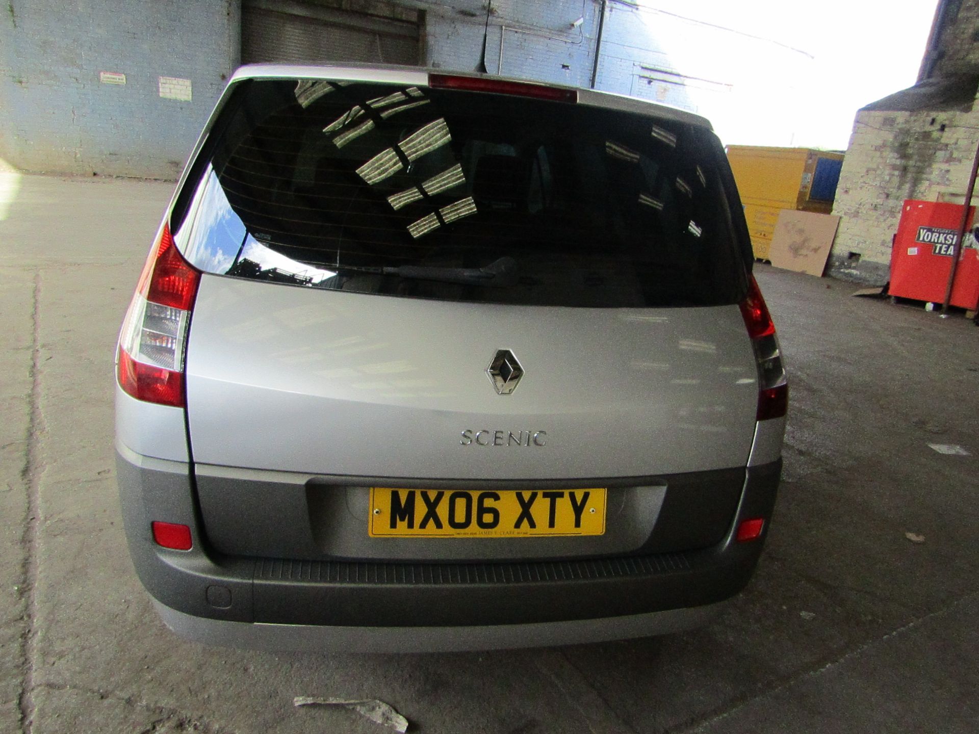 06 Plate Renault Megane Scenic 1.9 diesel, 7 Seats, 2 Keys, 82,793 miles appears to match up with - Image 3 of 15