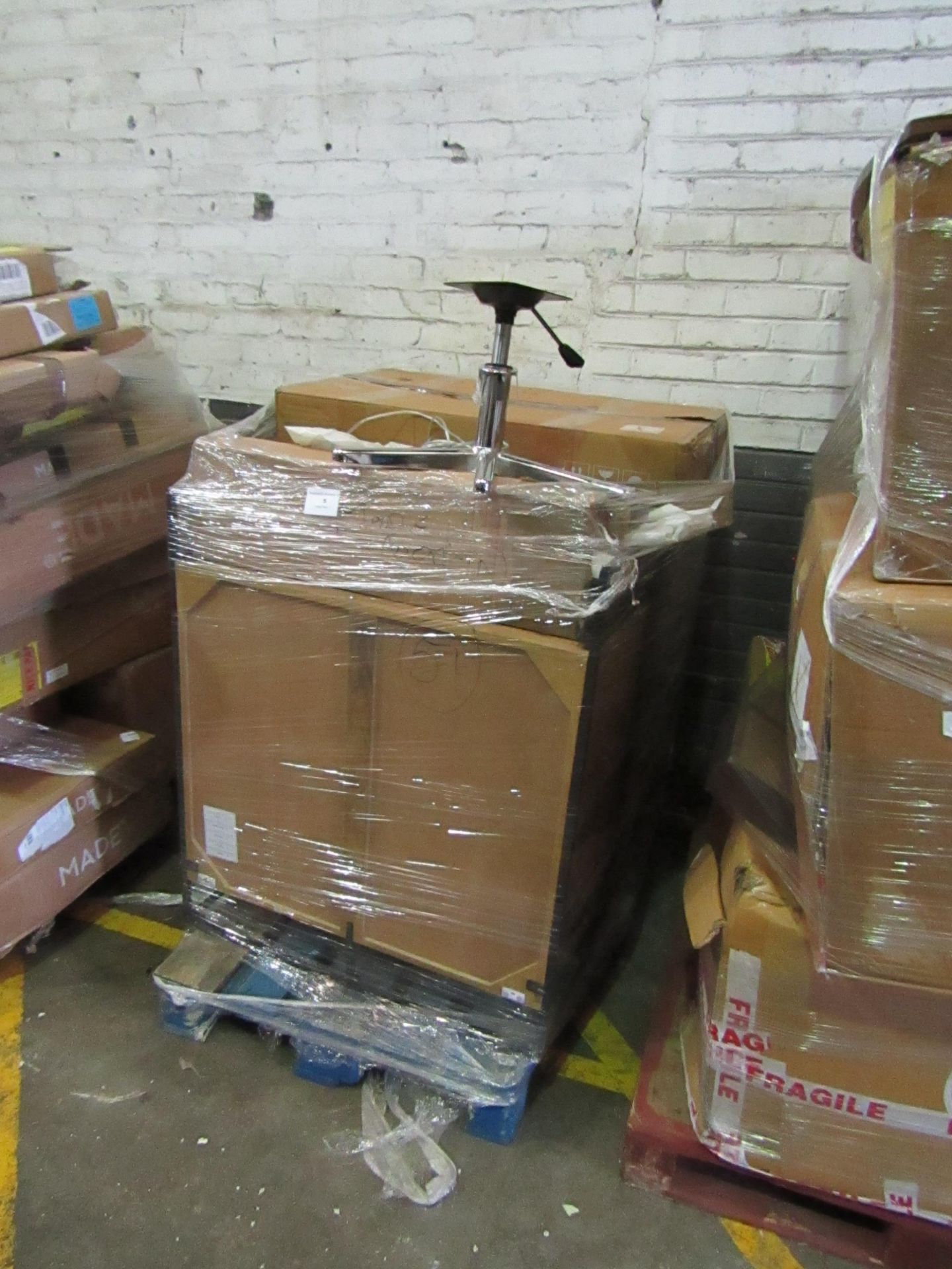 | 1X | PALLET OF FAULTY / MISSING PARTS / DAMAGED CUSTOMER RETURNS MADE.COM STOCK UNMANIFESTED |