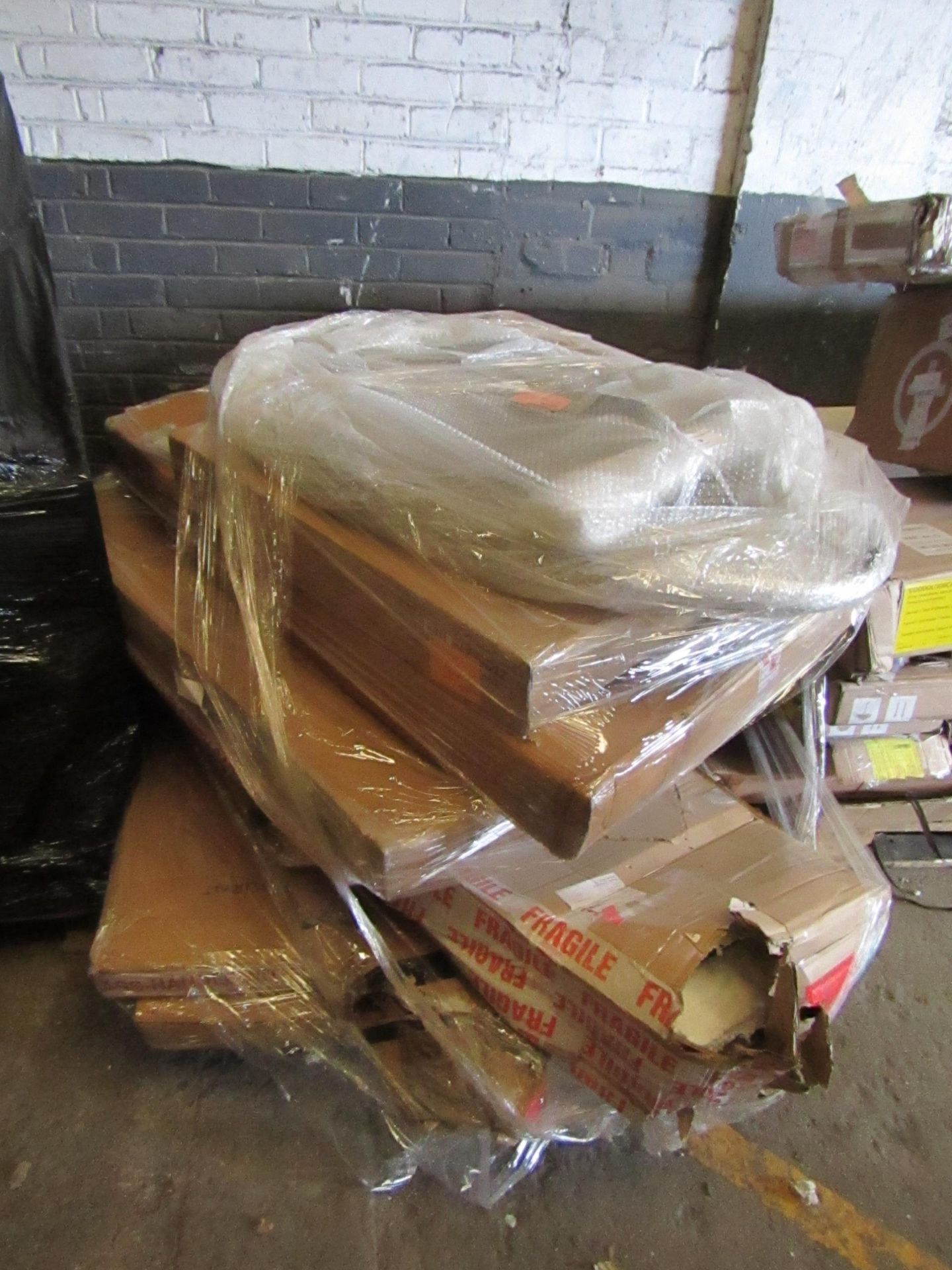 | 1X | PALLET OF FAULTY / MISSING PARTS / DAMAGED CUSTOMER RETURNS COX AND COX STOCK