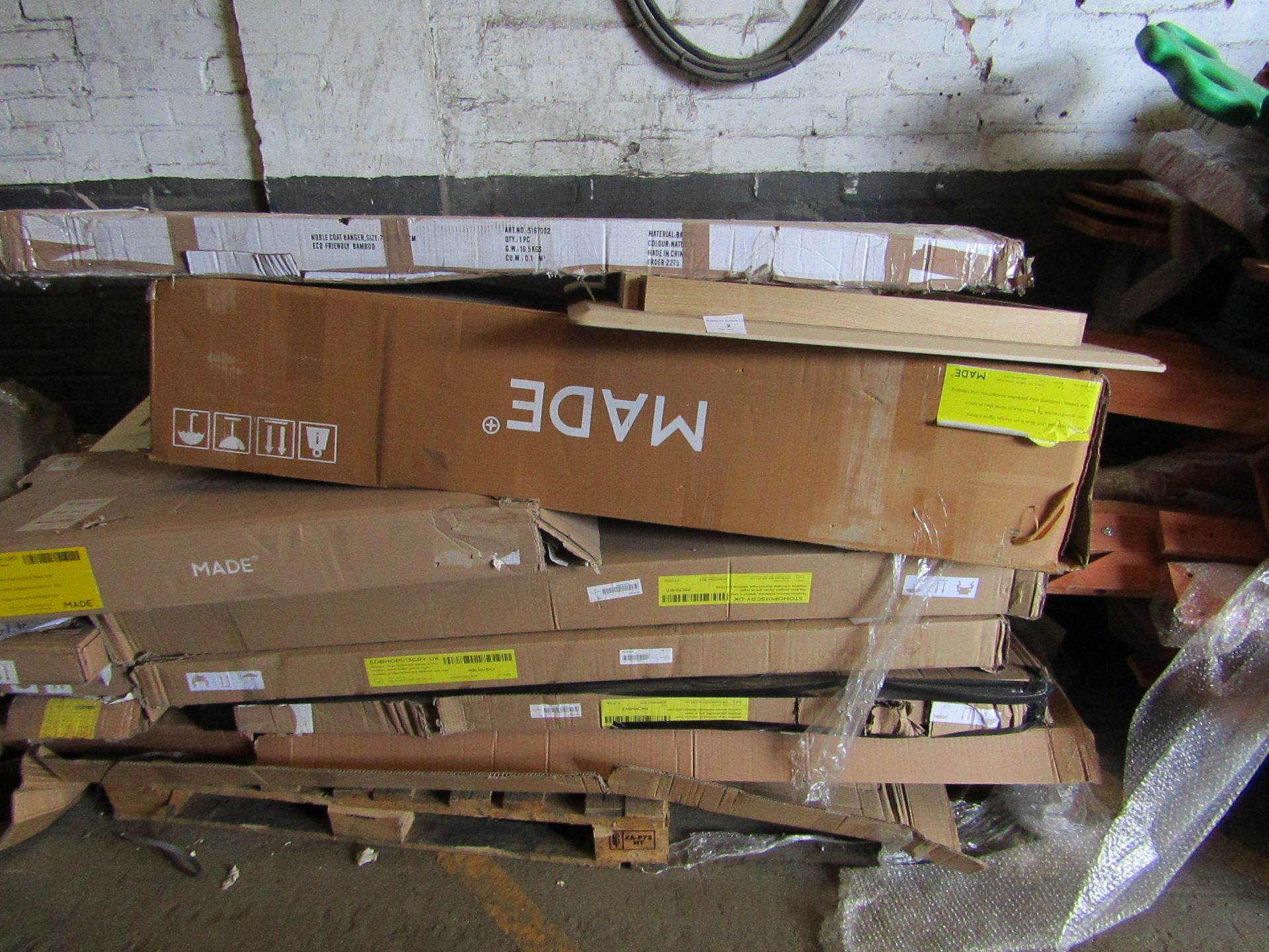 | 1X | PALLET OF FAULTY / MISSING PARTS / DAMAGED CUSTOMER RETURNS MADE.COM STOCK UNMANIFESTED |