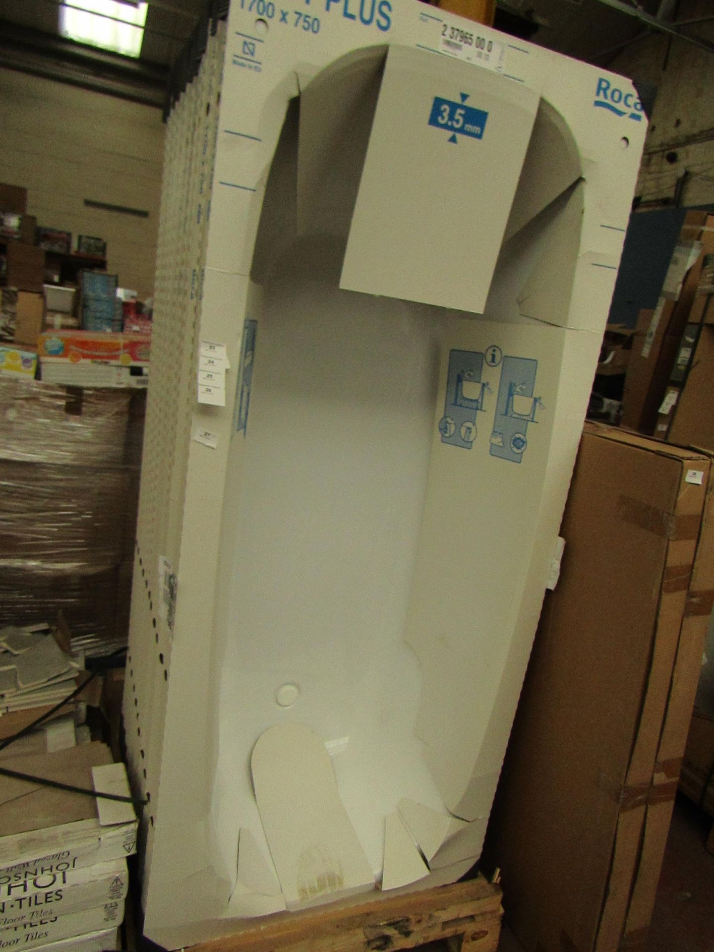 Roca Body Plus 1700 x 750 bath, new and packaged. Includes feet if necessary