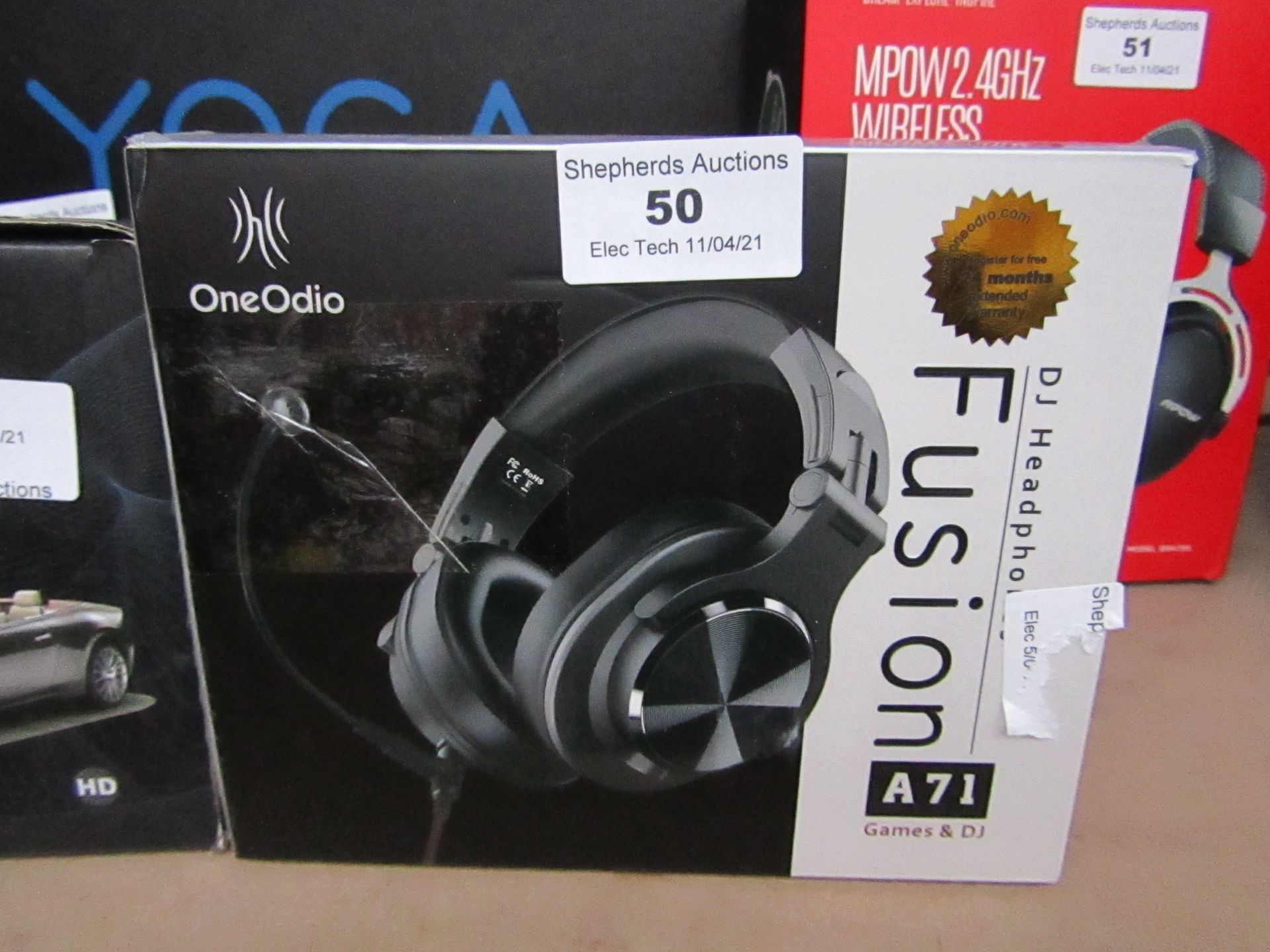 One Odio Fusion DJ headphones, unchecked and boxed.