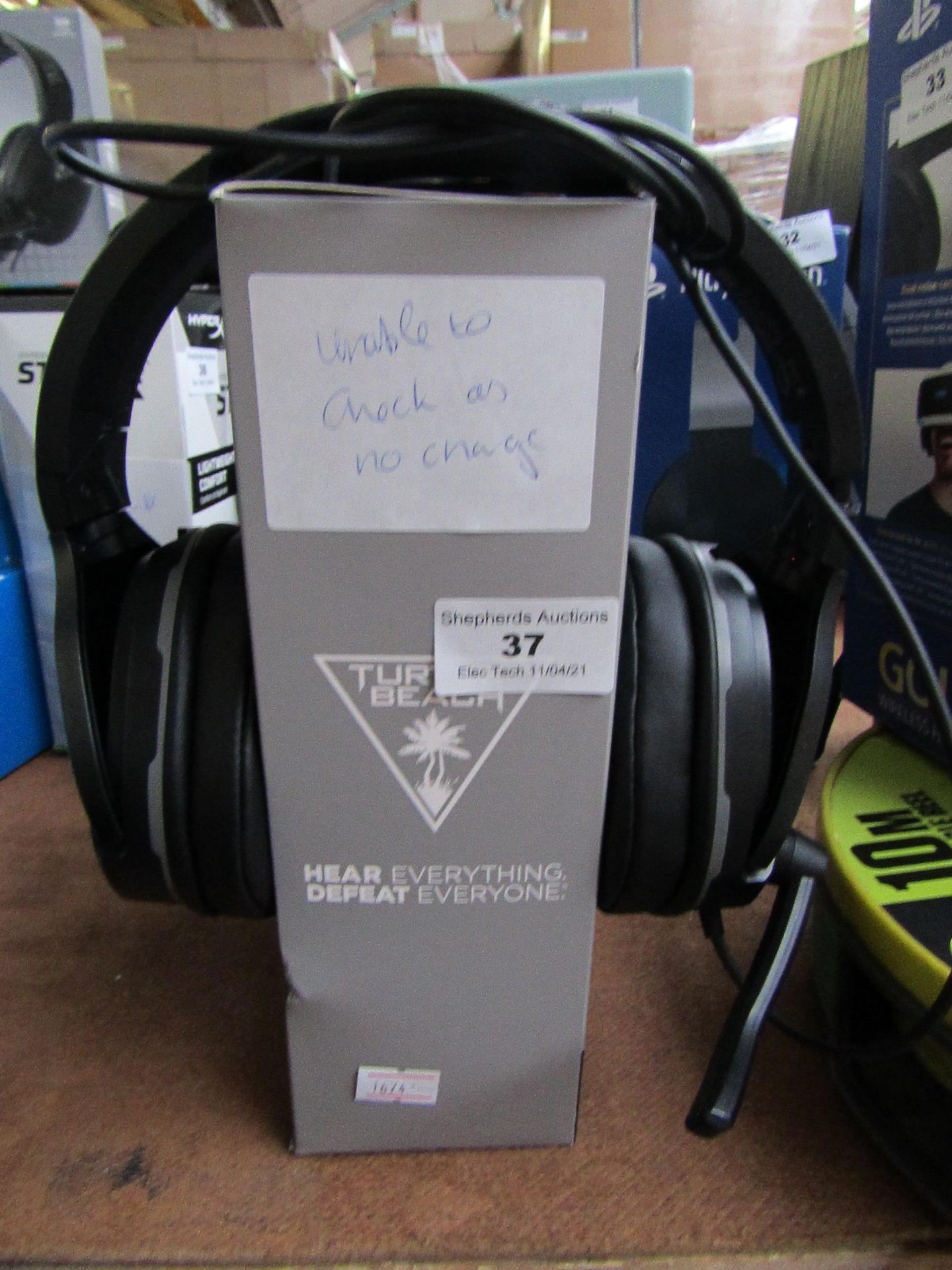 Turtle Beach Recon 200 wired headphones, untested due to no charge and boxed.