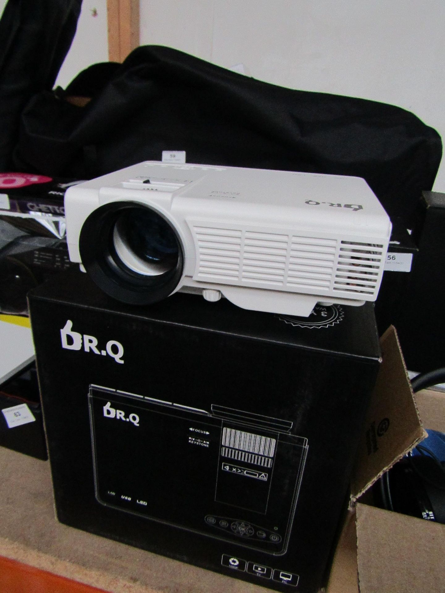 DR.Q projector HI-04, unchecked and boxed. RRP £89