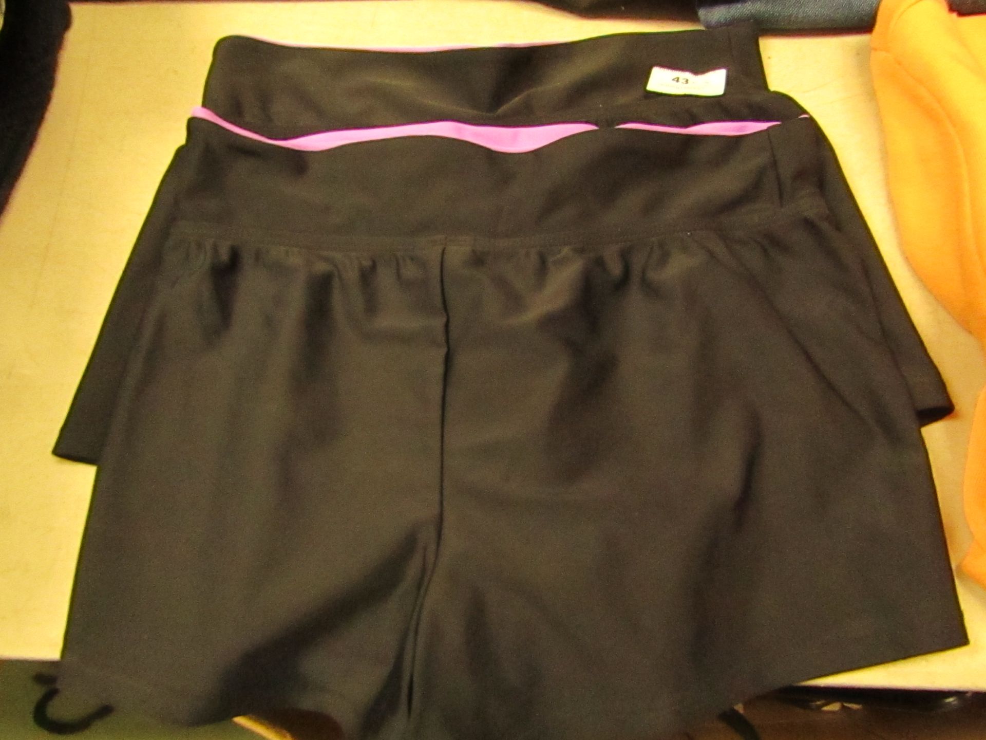 2 x Gerry Girls Black Shorts Aged 8 & 10 yrs no tag