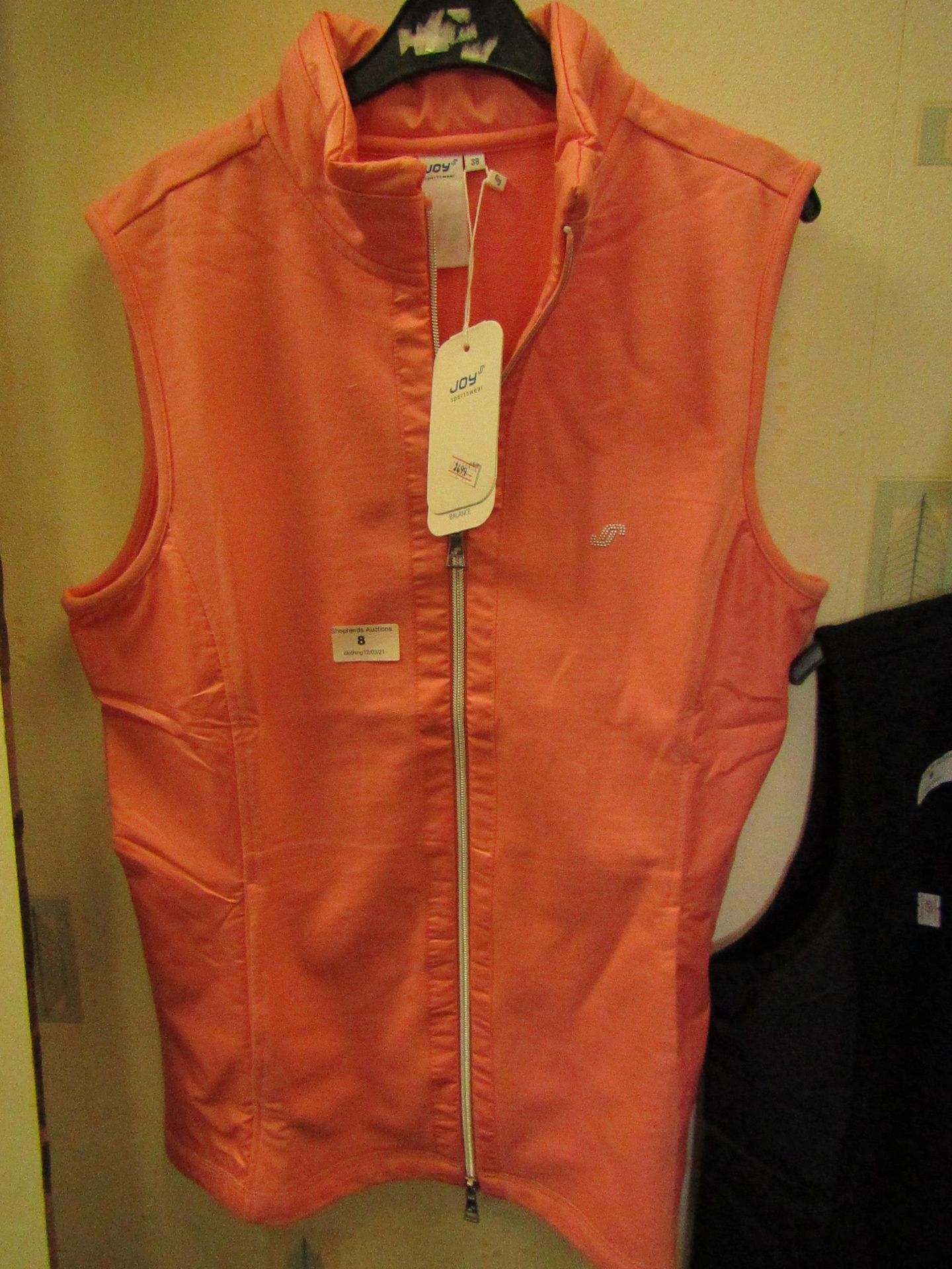 1 x Joy Sportswear Gillet size 38 new with tag see image for design