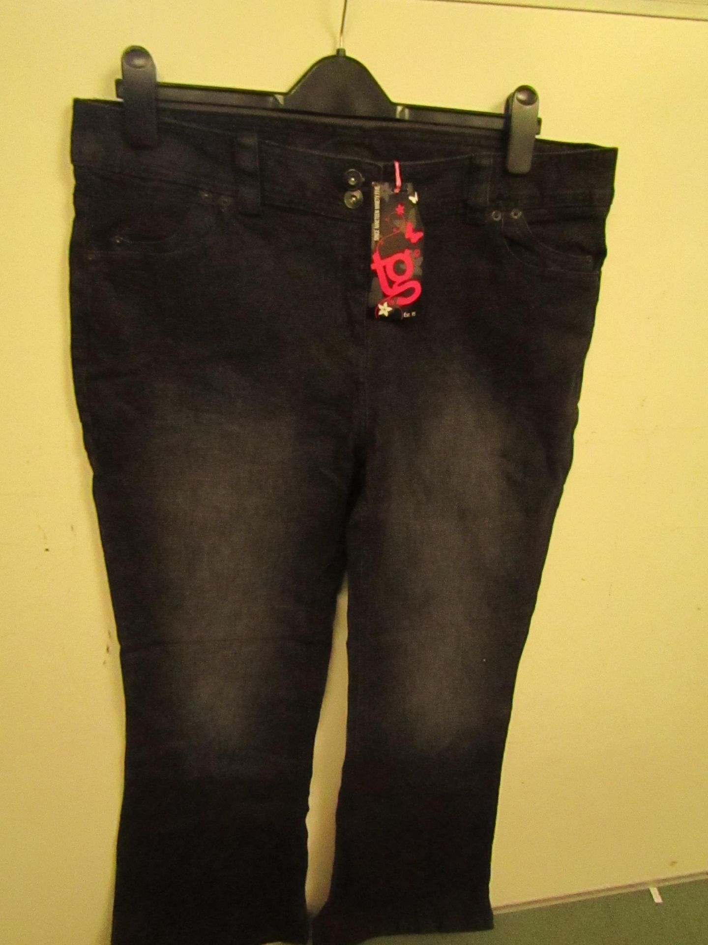 1 x TG ladies Black Denim Jeans size 16 new & packaged