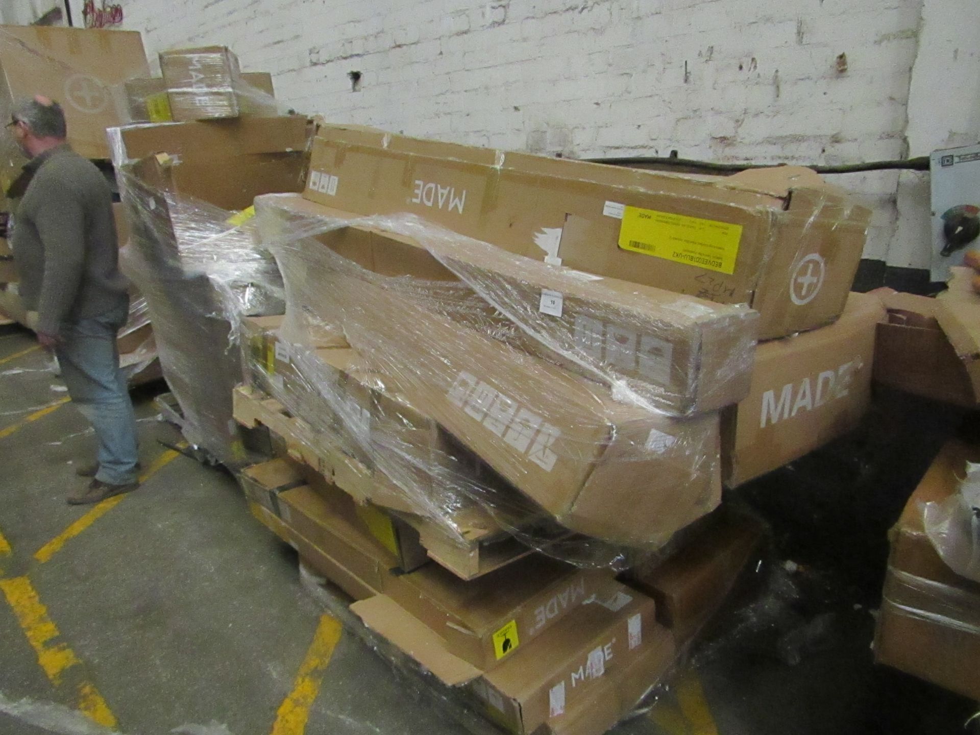 | 1X | PALLET OF FAULTY / MISSING PARTS / DAMAGED CUSTOMER RETURNS MADE.COM STOCK UNMANIFESTED |