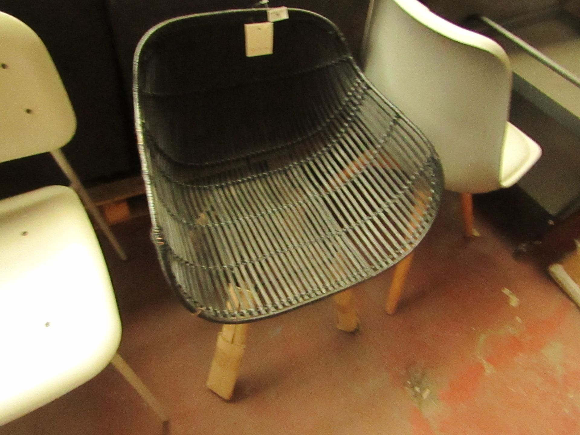 | 1X | COX & COX FLAT RATTAN ARMED CHAIR - BLACK | LOOKS NEW (NO GURANTEE) | RRP £250 |