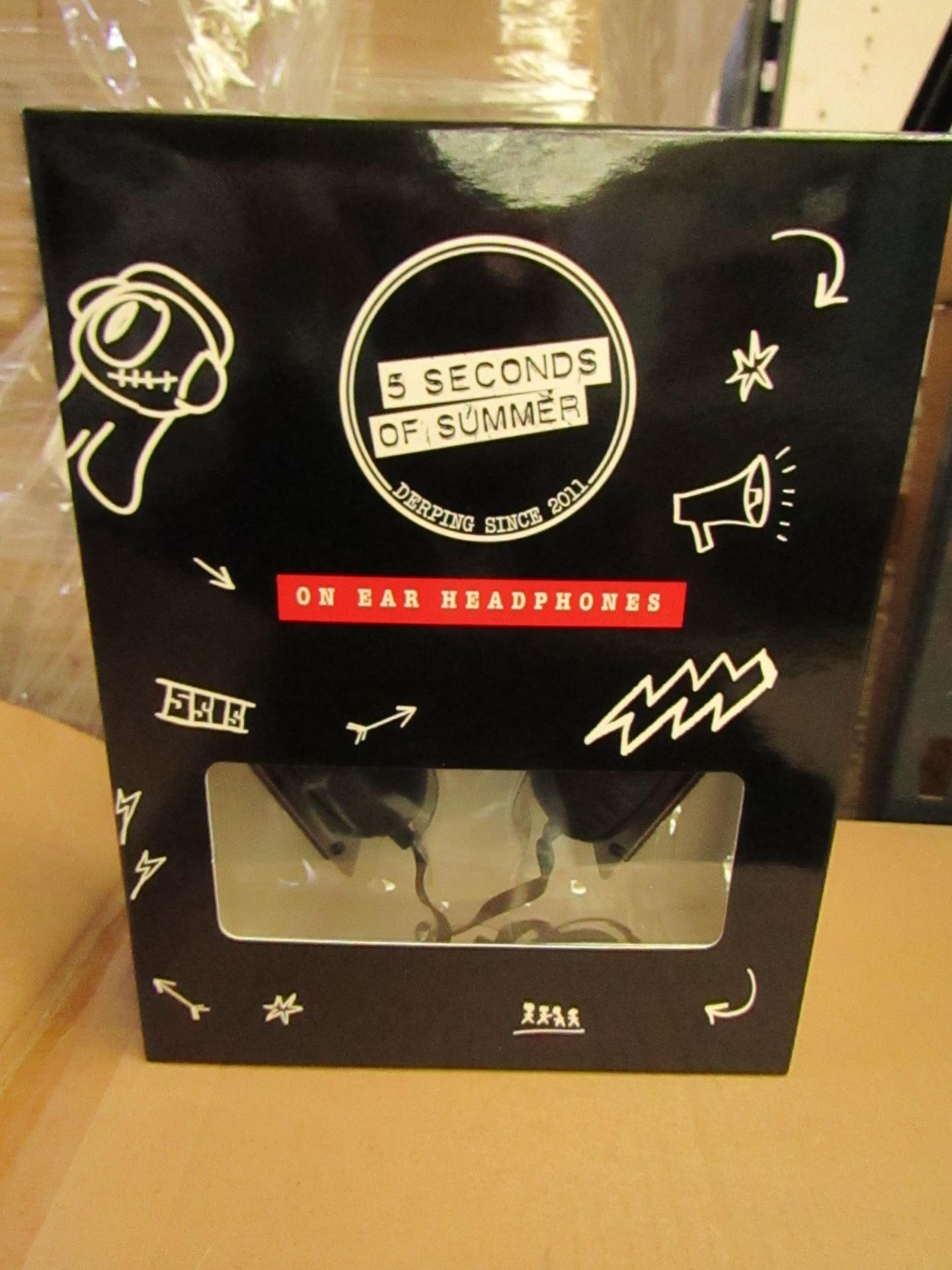 5 x sets of  5 Seconds of Summer On Ear Headphones RRP £8.99 each on ebay new and boxed