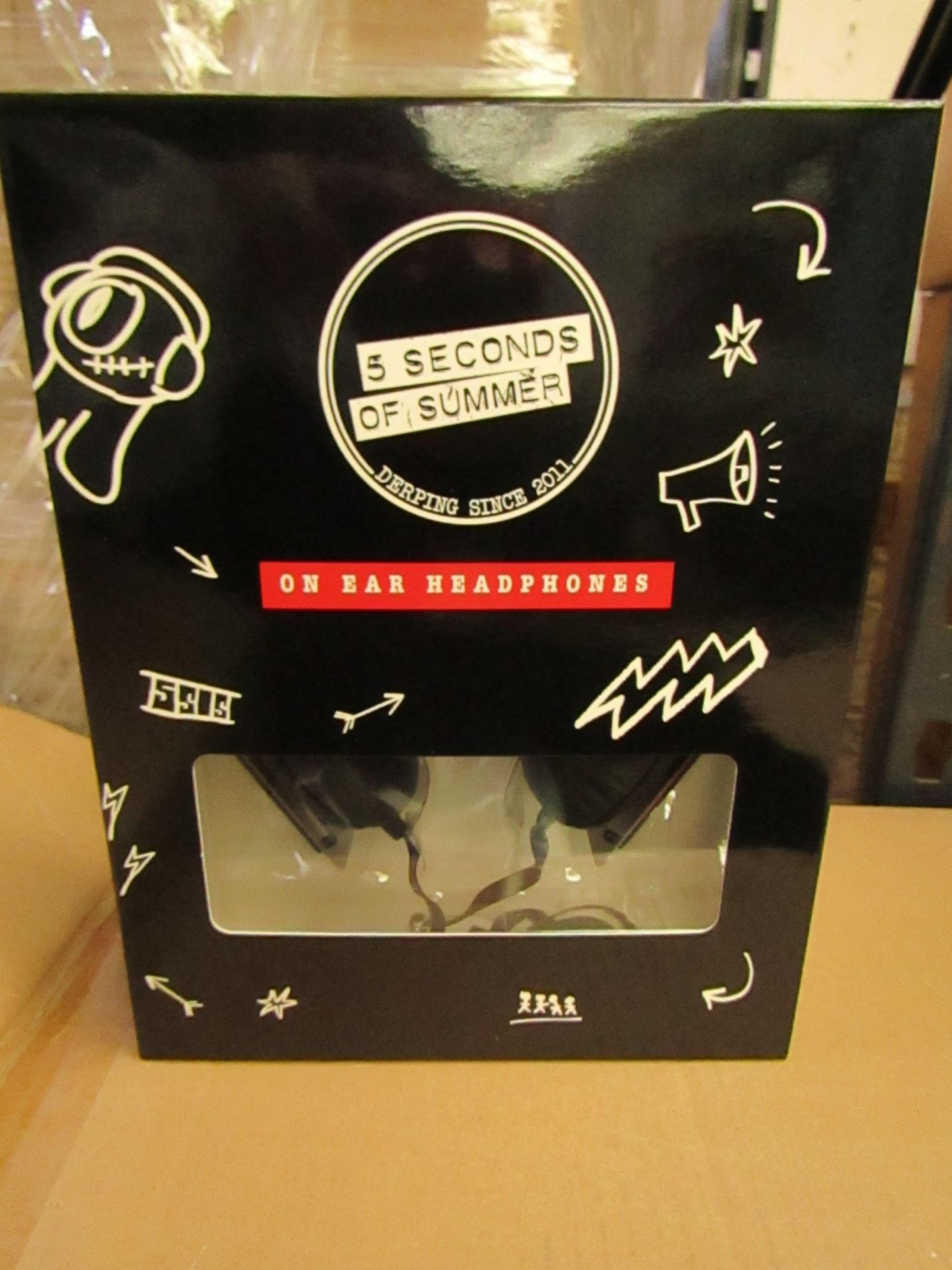 5 x sets of  5 Seconds of Summer On Ear Headphones RRP £8.99 each on ebay new and boxed