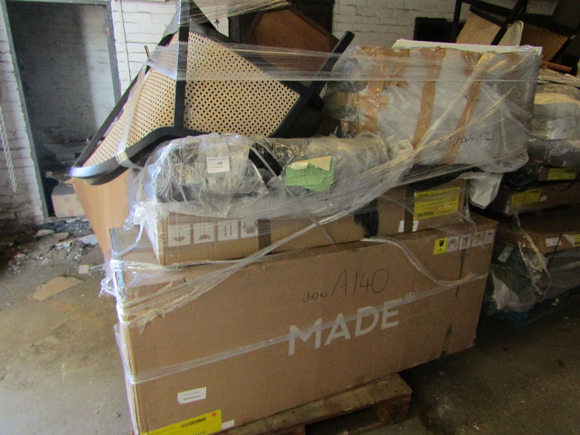 | 1X | PALLET OF FAULTY / MISSING PARTS / DAMAGED RAW CUSTOMER RETURNS MADE.COM STOCK UNMANIFESTED |