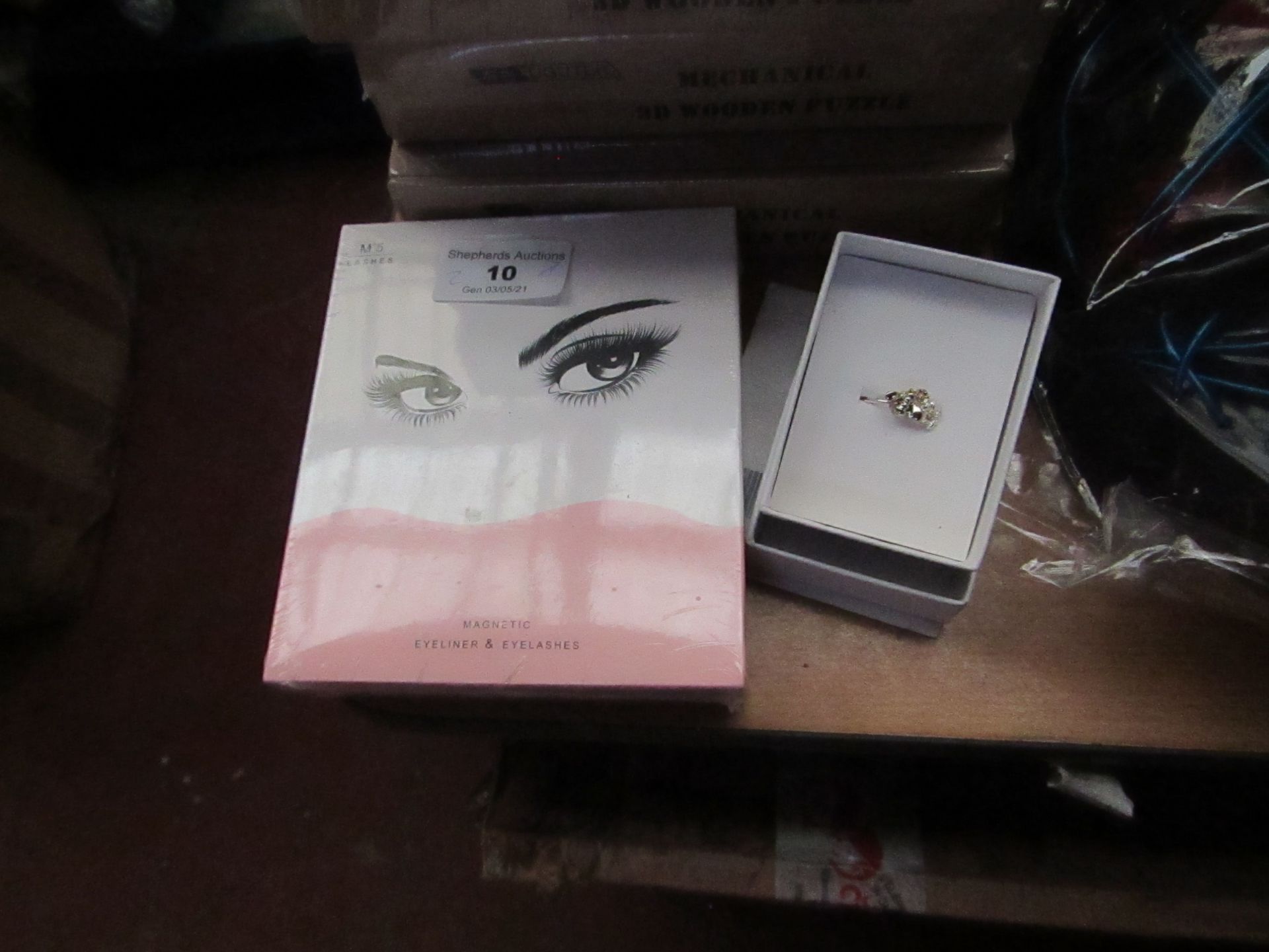 2 items being 1 x Mo5 Magnetic Eyeliner & Lashes new & packaged & 1 x The Royal British Legion